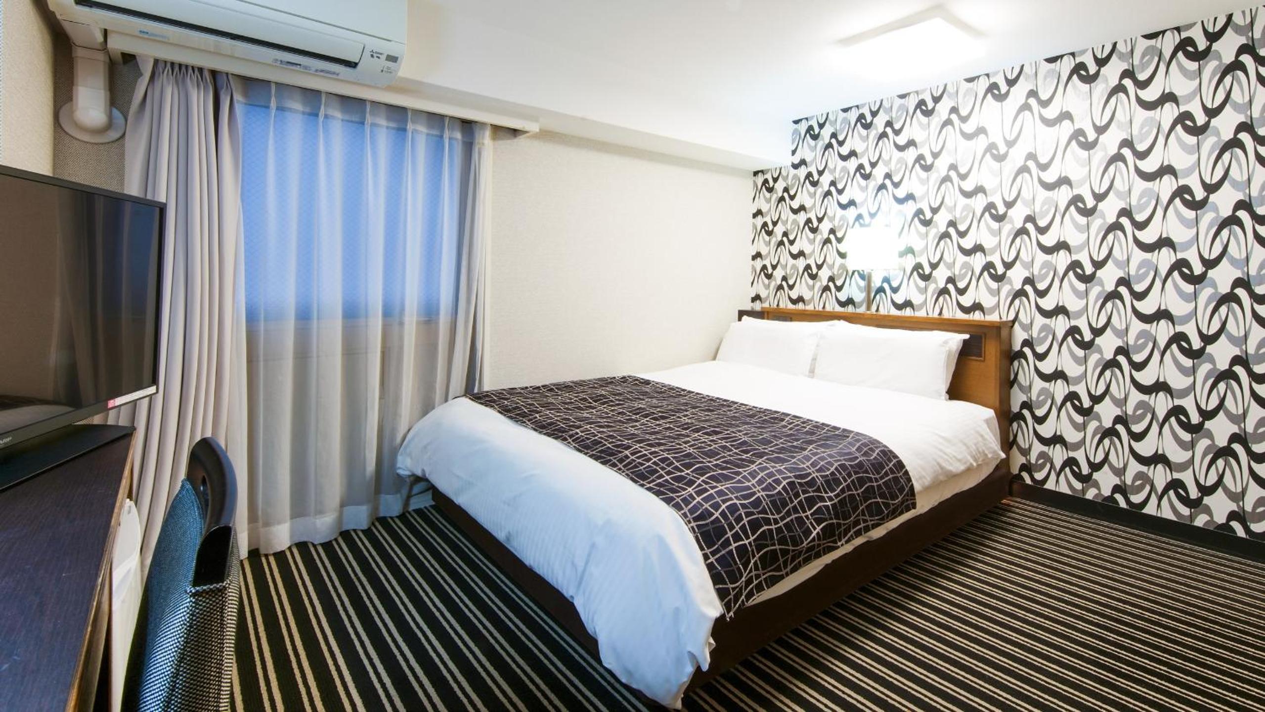 Double Room - Non-Smoking photo 1