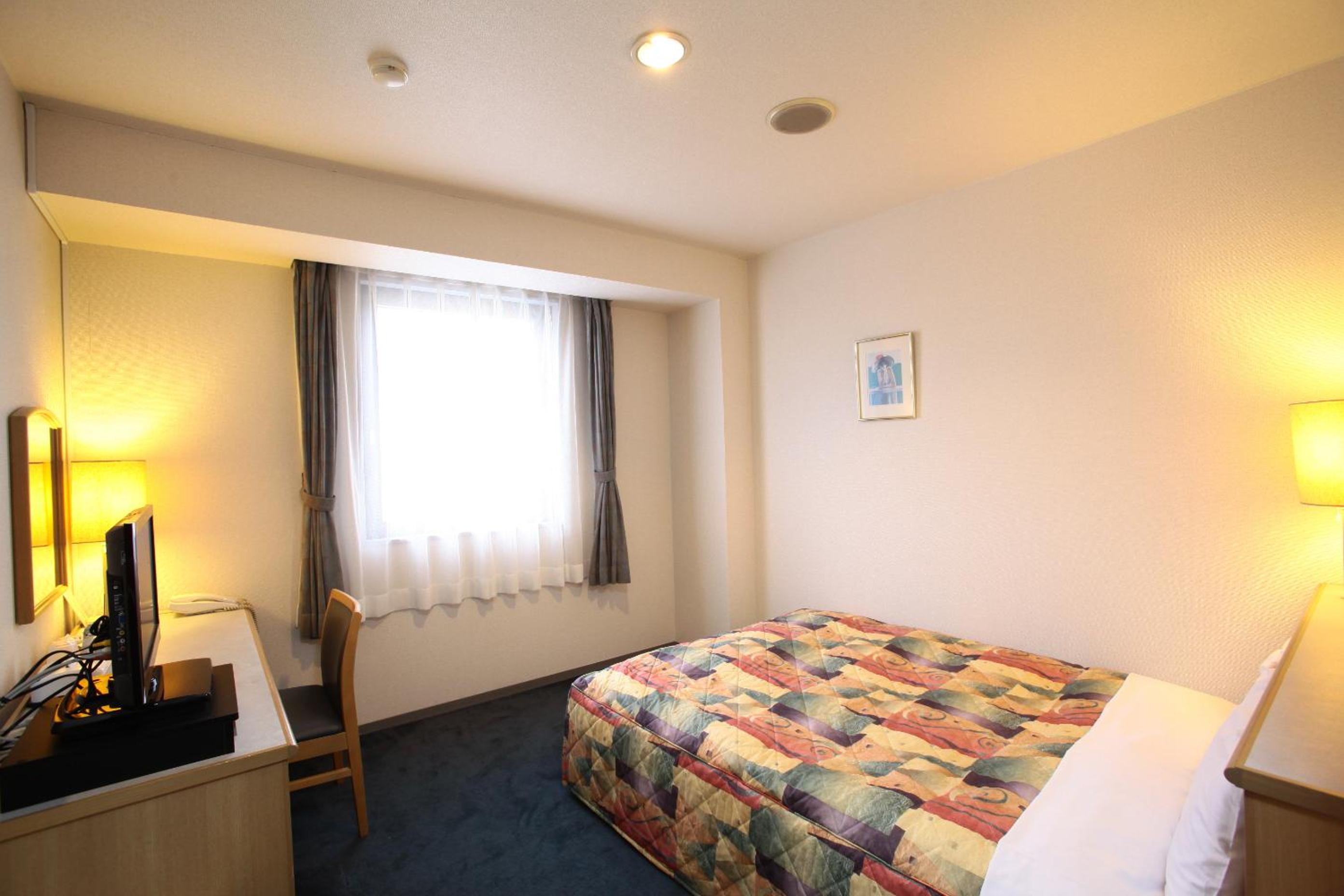 Double Room - Non-Smoking  - Photo 2