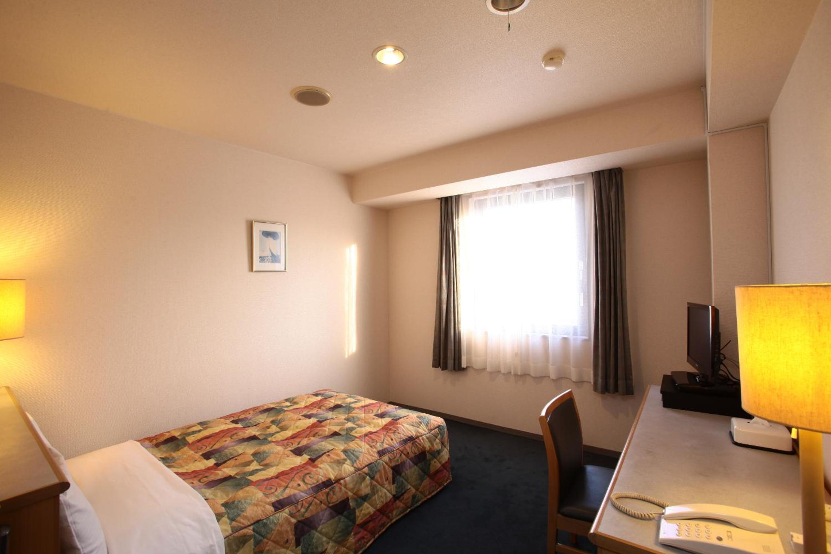 Double Room with Small Double Bed - Non-Smoking - Photo 3