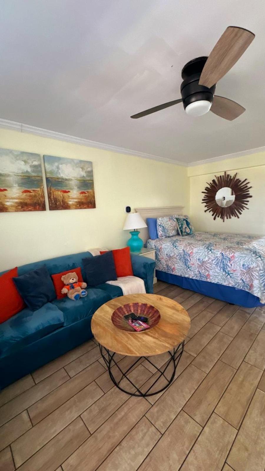 Apartment with Sea View photo 3