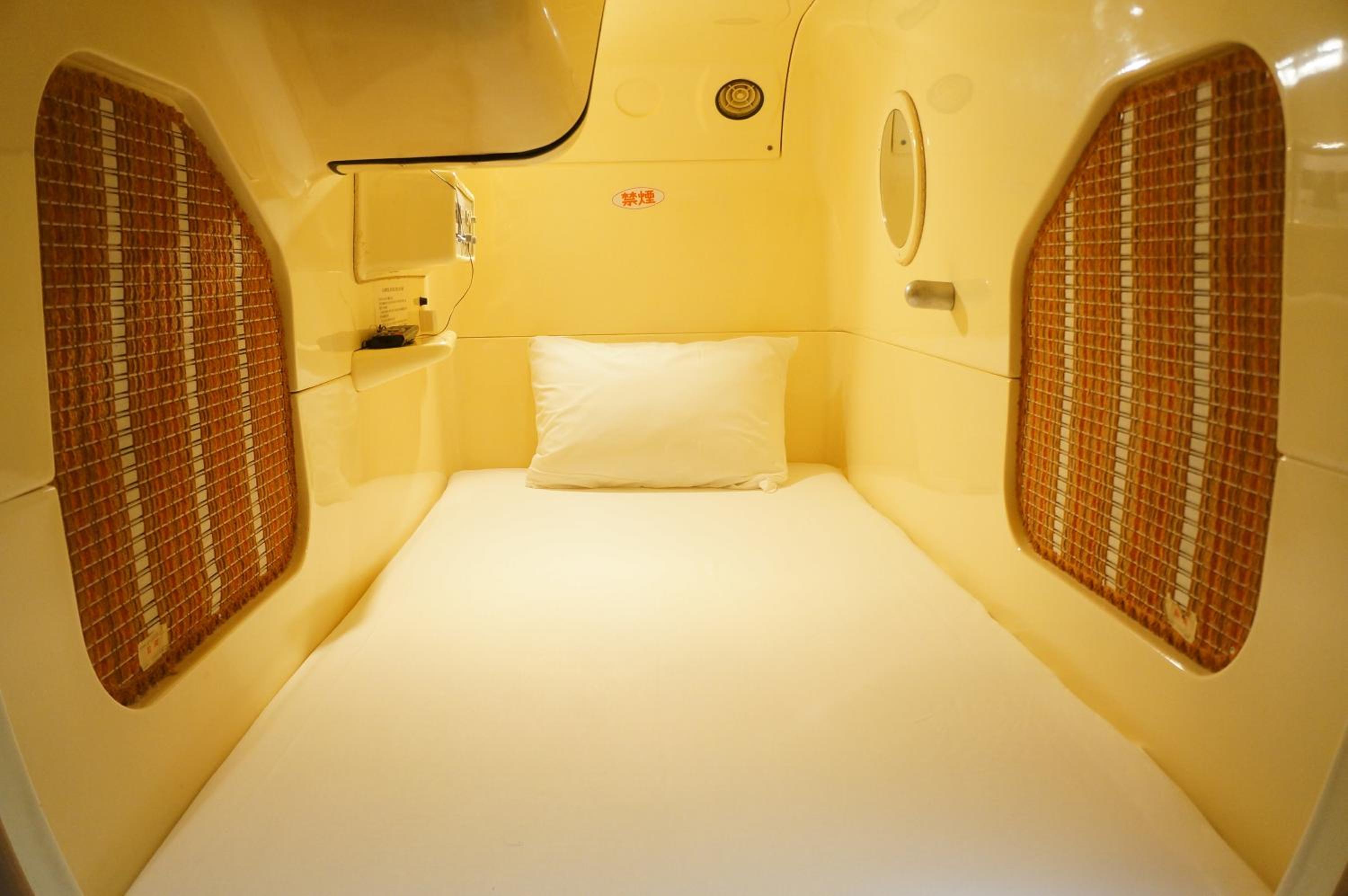Capsule Room for Male photo 2
