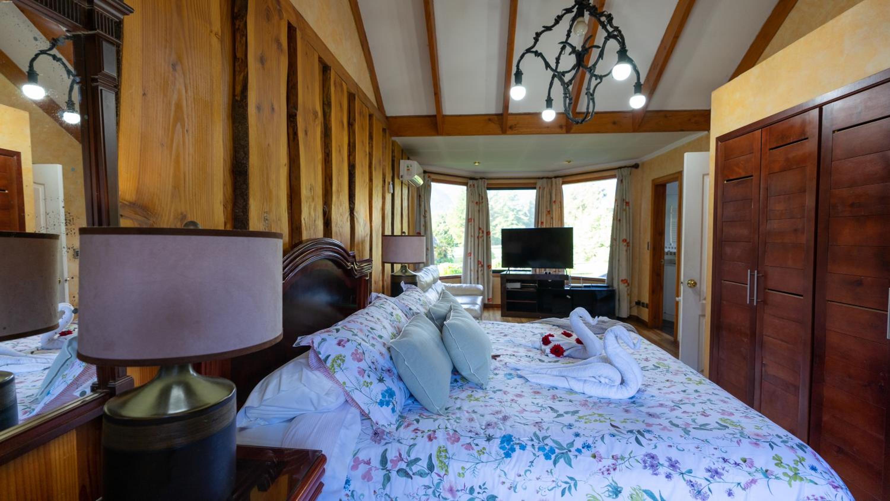 Deluxe Bungalow photo 1