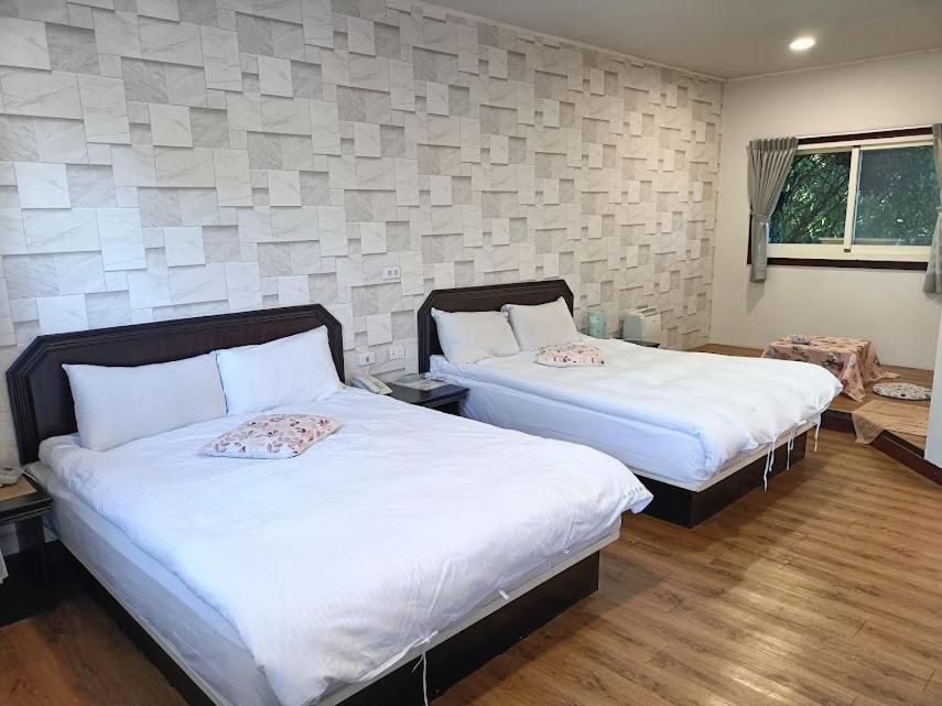 Standard Quadruple Room - Photo 13