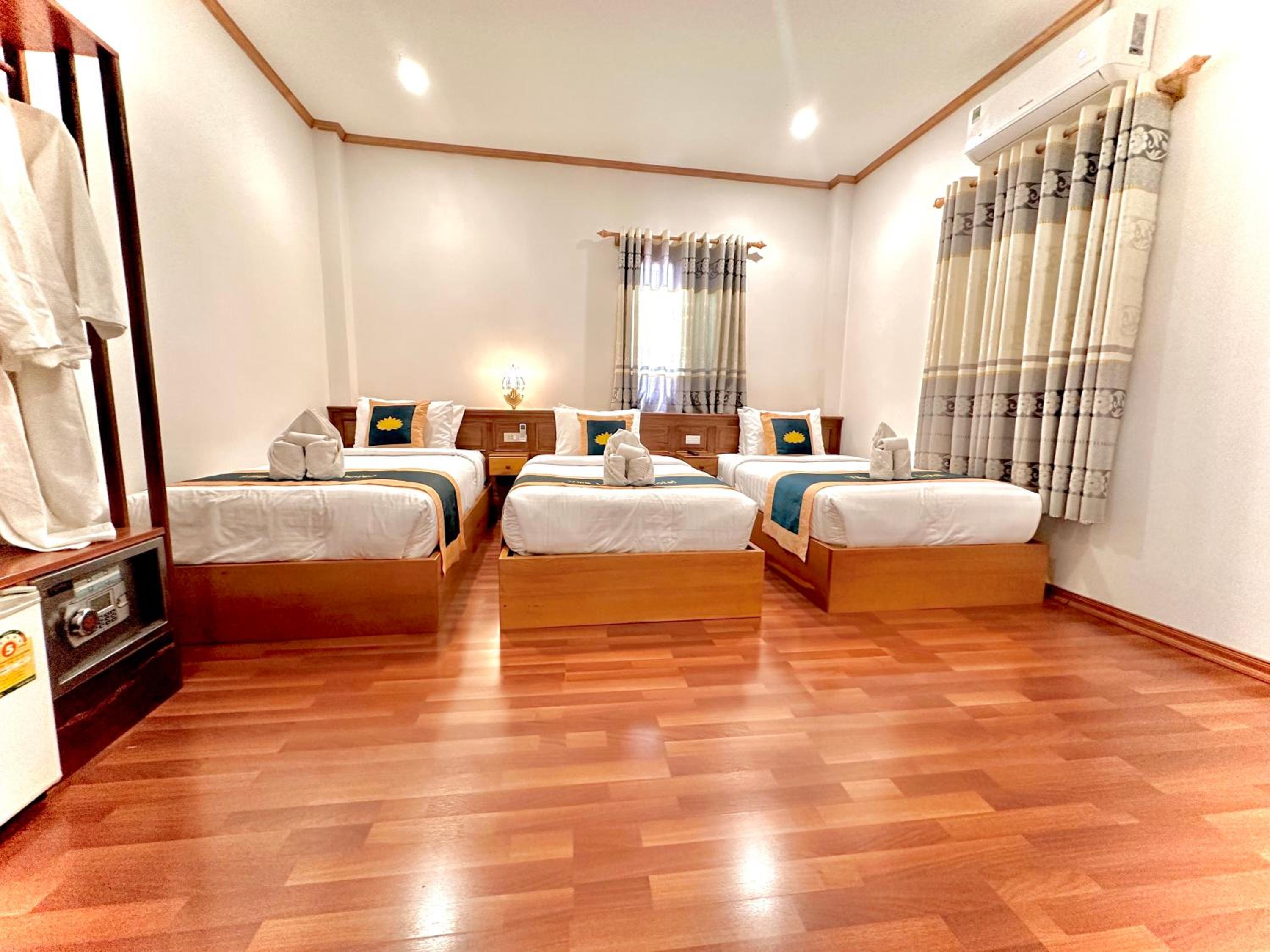 Superior Triple Room - Photo 3