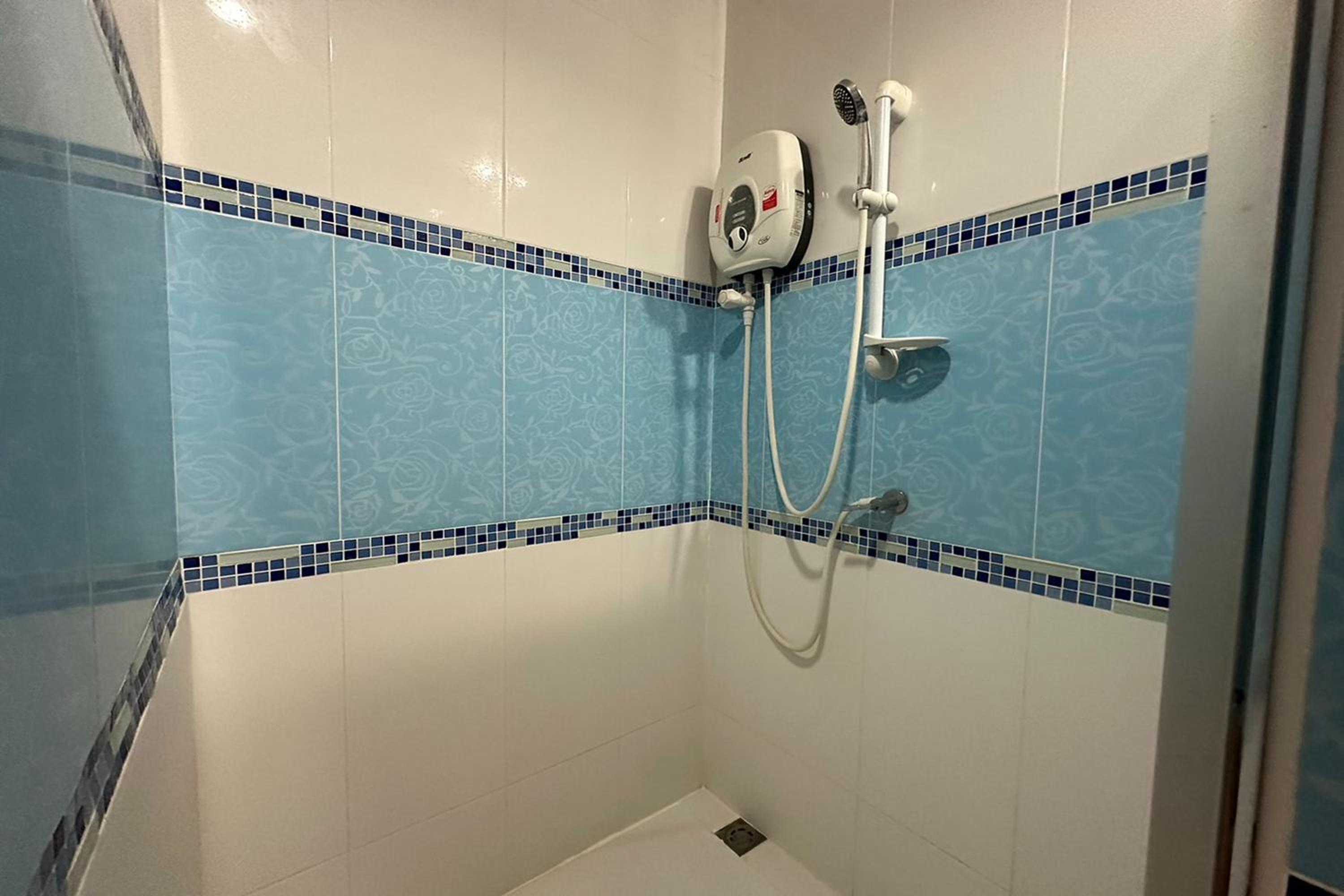 Superior Triple Room - Photo 8
