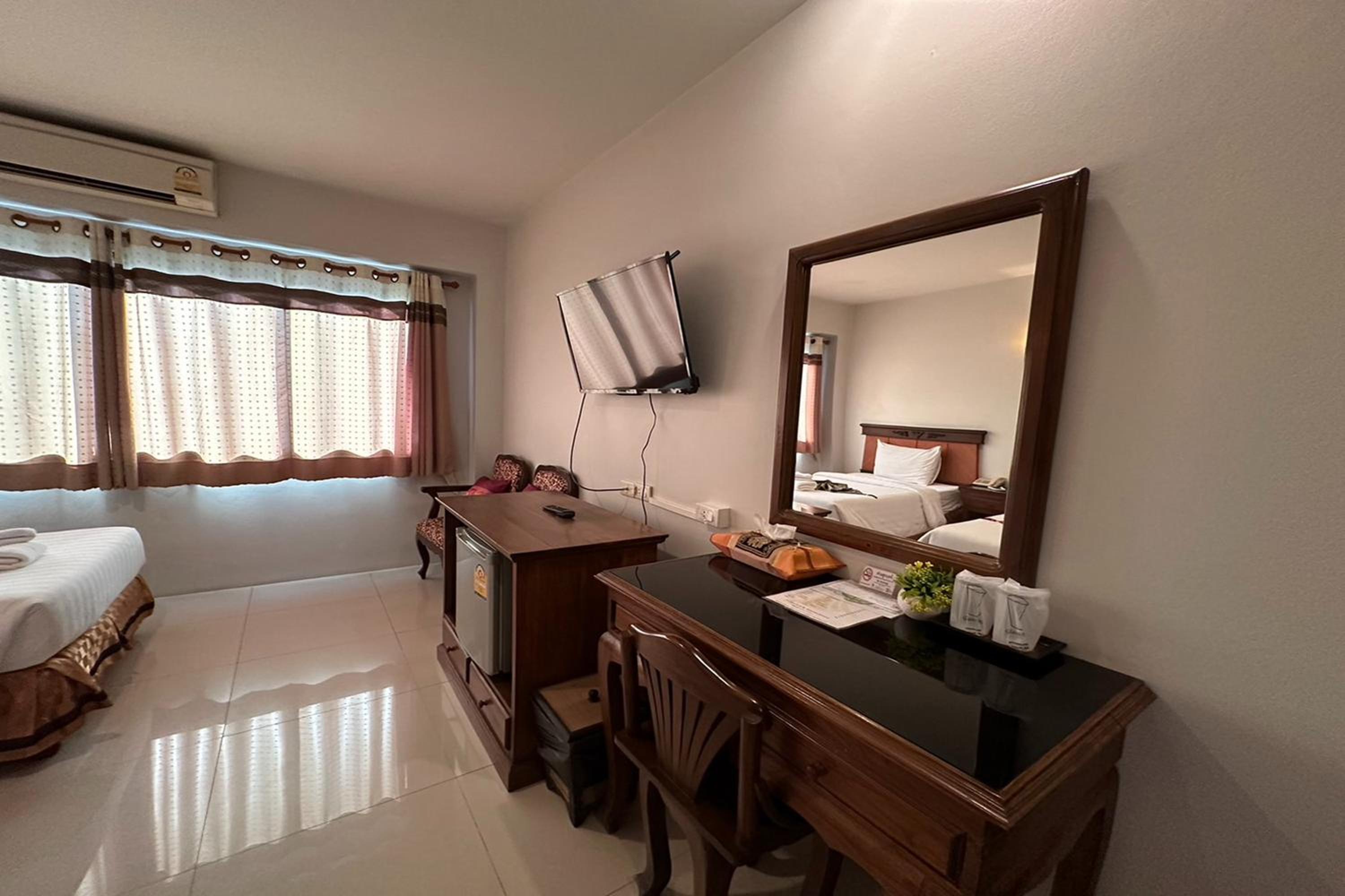 Superior Triple Room - Photo 9