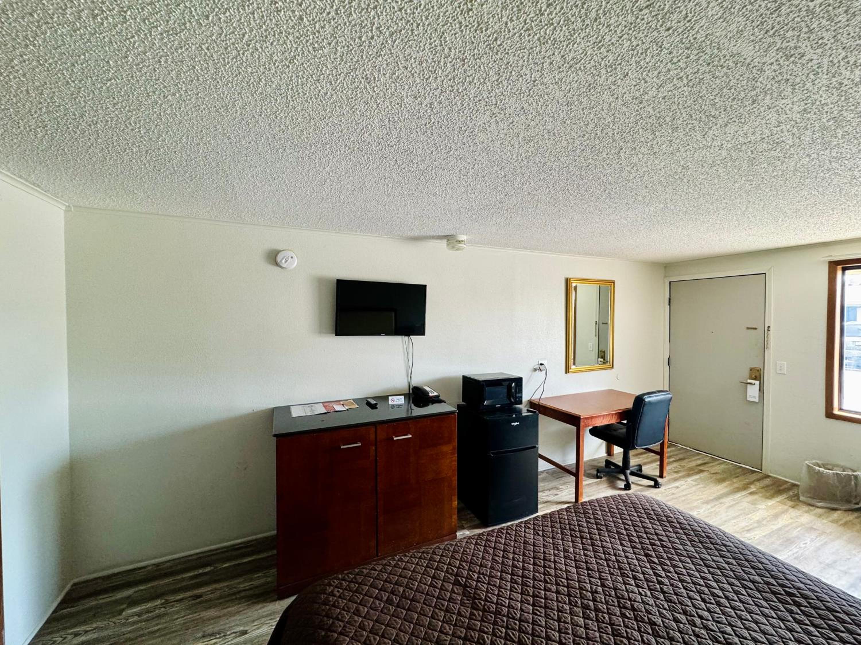 King Room - Disability Access/Non-Smoking - Photo 1