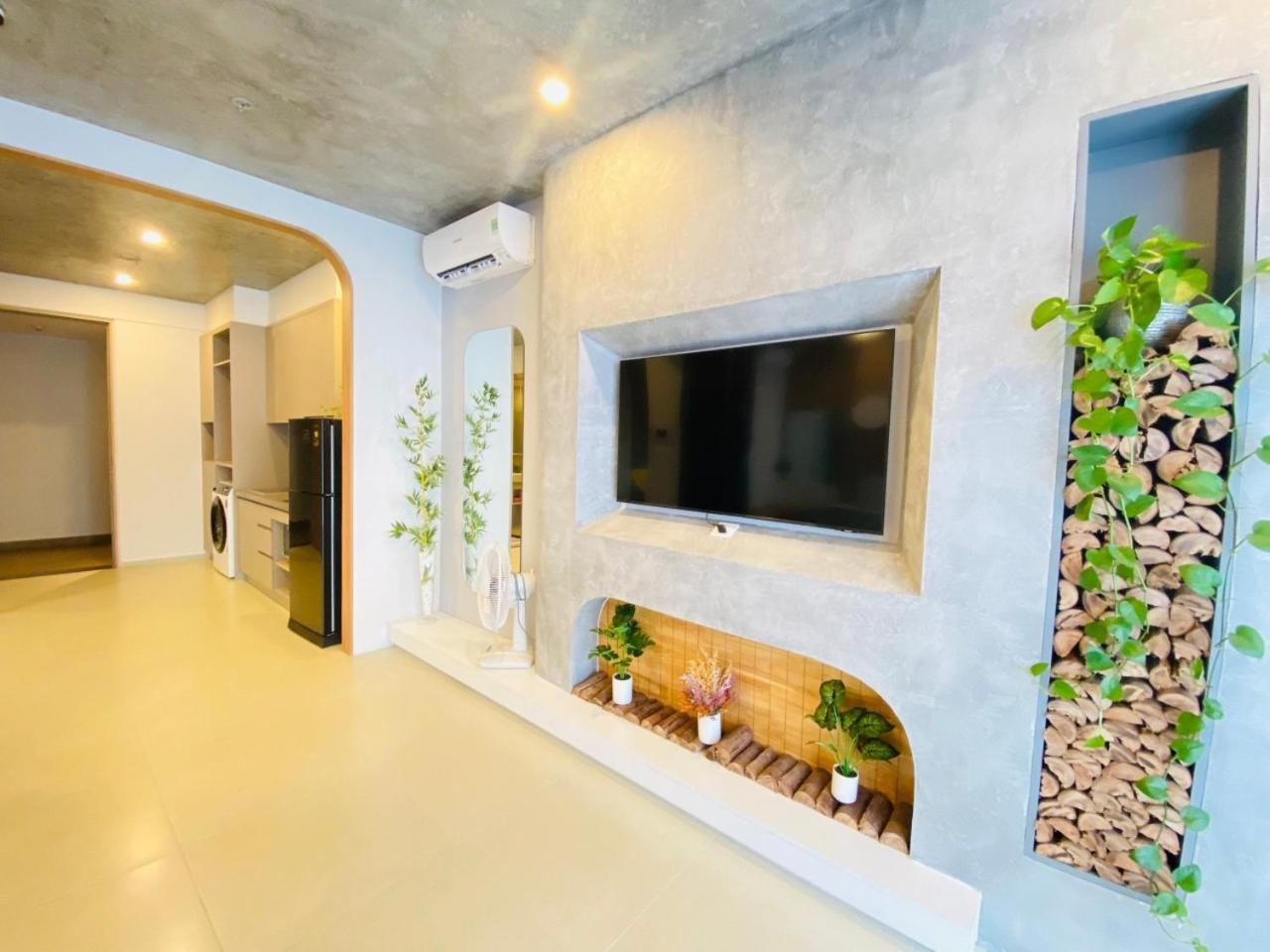 Studio Apartment photo 1