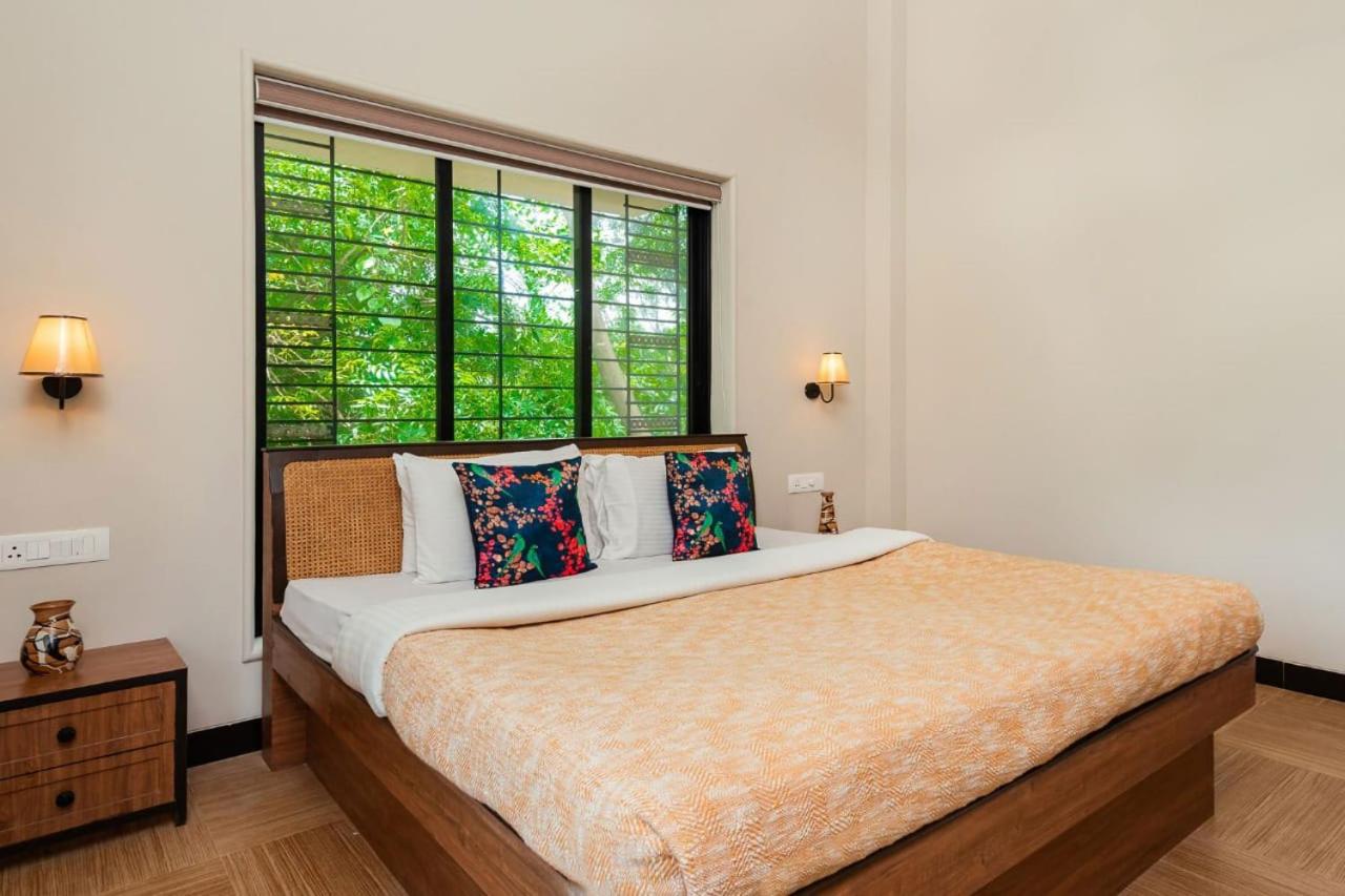 Villa photo 2