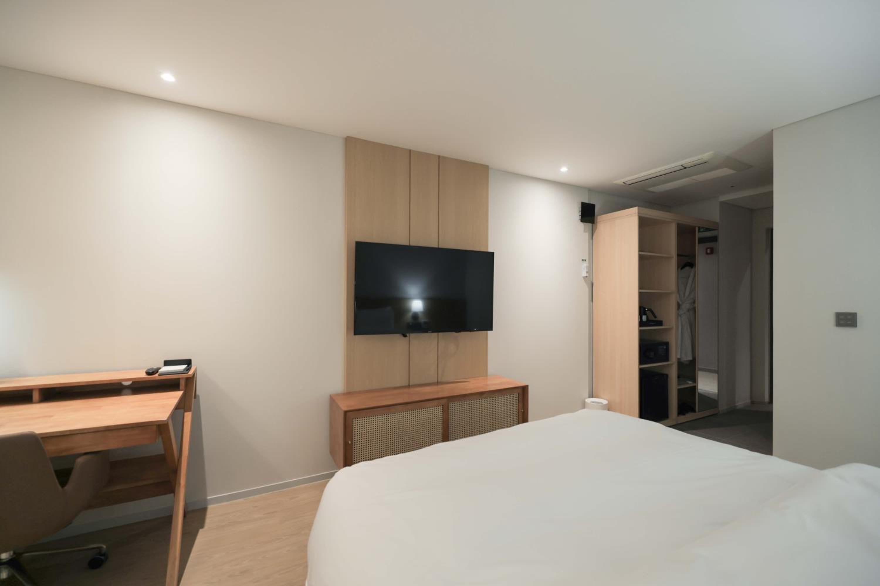 Superior Double Room with Pet photo 3