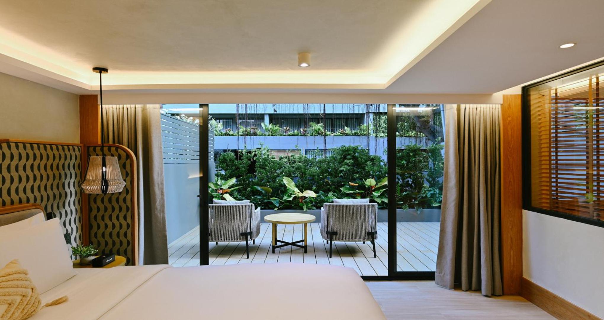 Deluxe Suite with Terrace photo 2