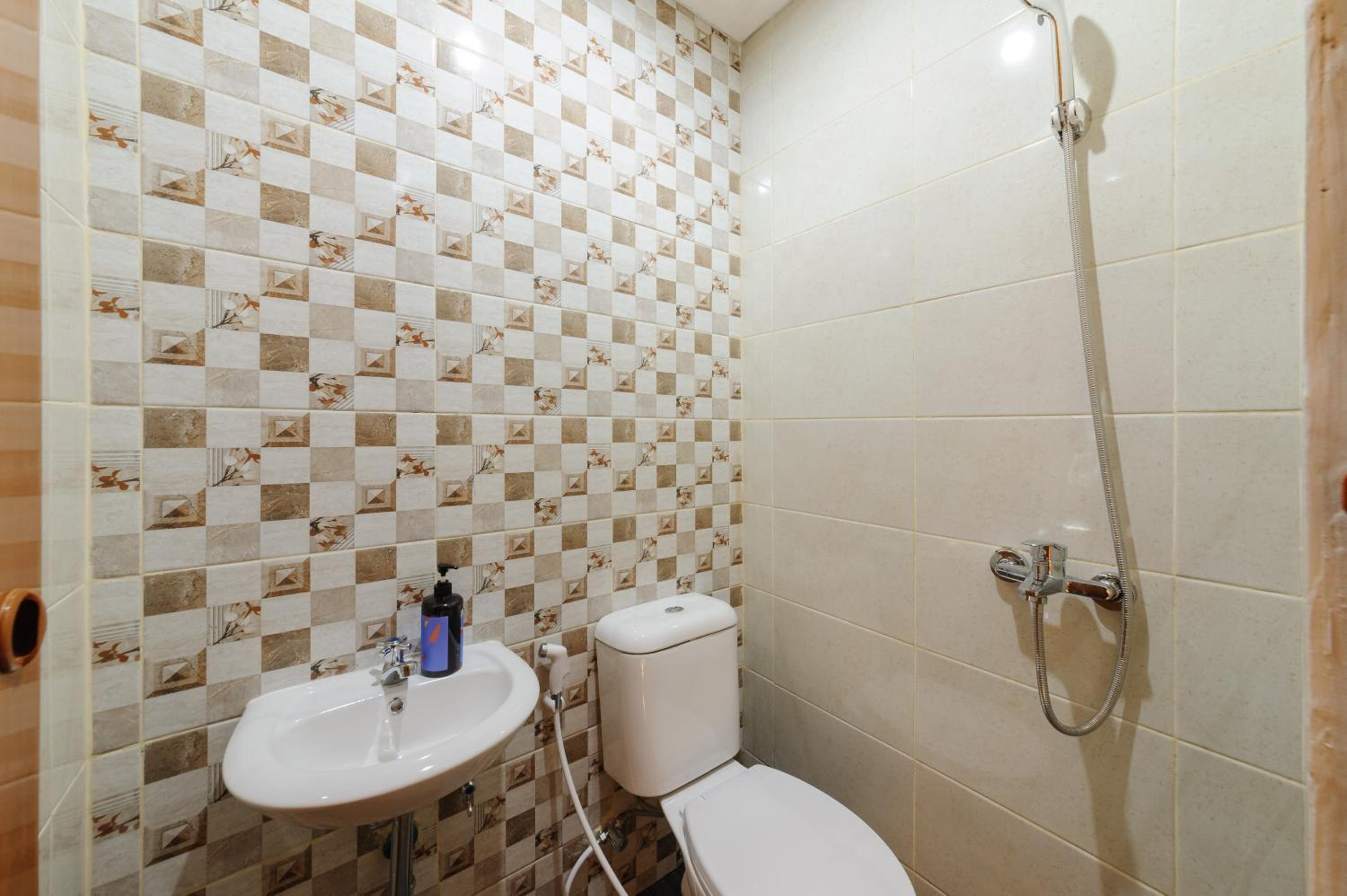 Deluxe Double Room - Photo 9