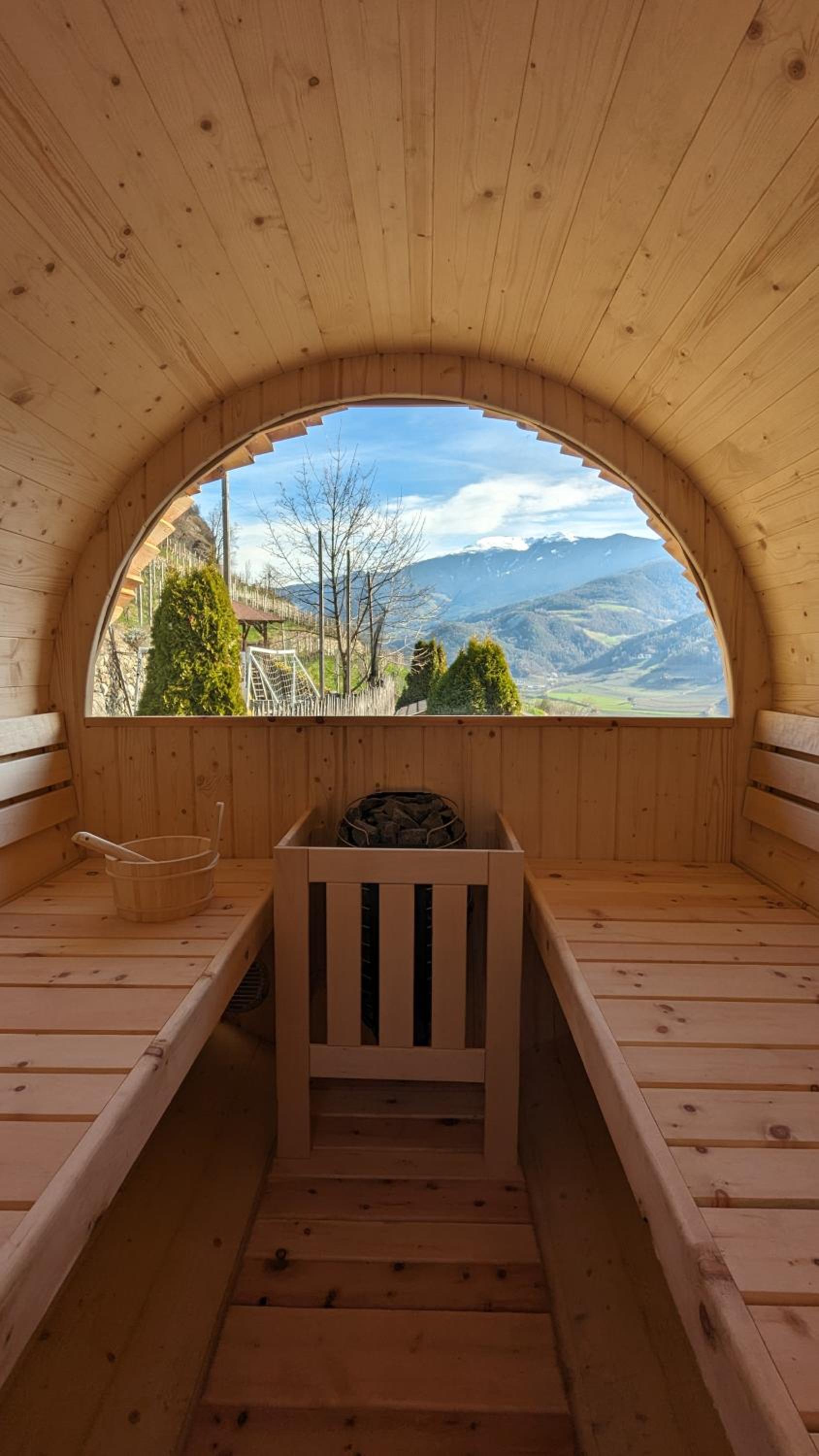 Apartment with Sauna - Photo 11
