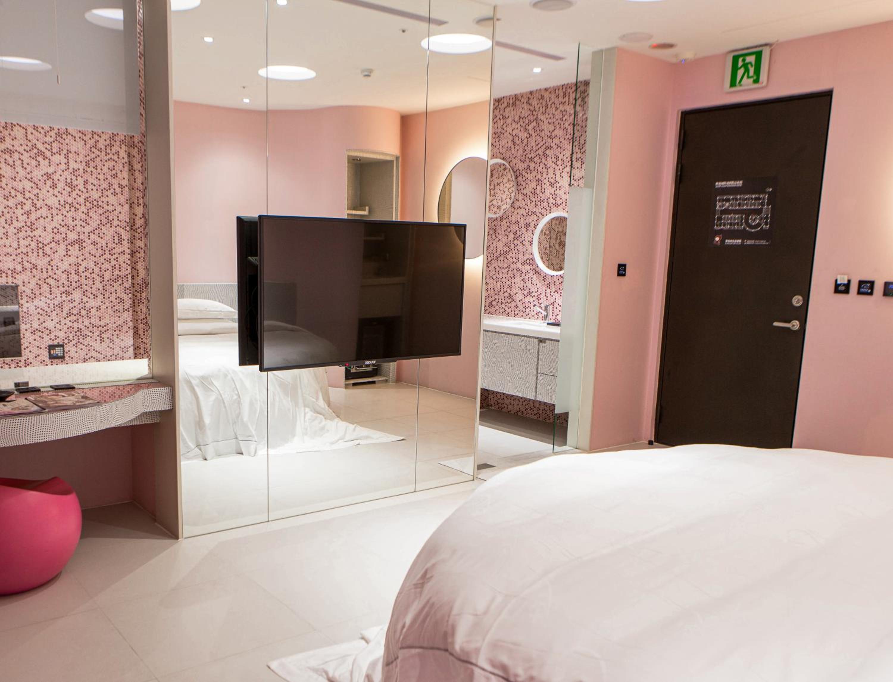 Platinum Suite - Photo 5
