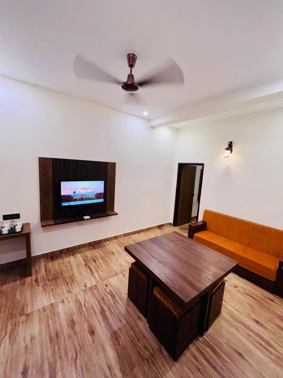Family Suite With Balcony photo 2