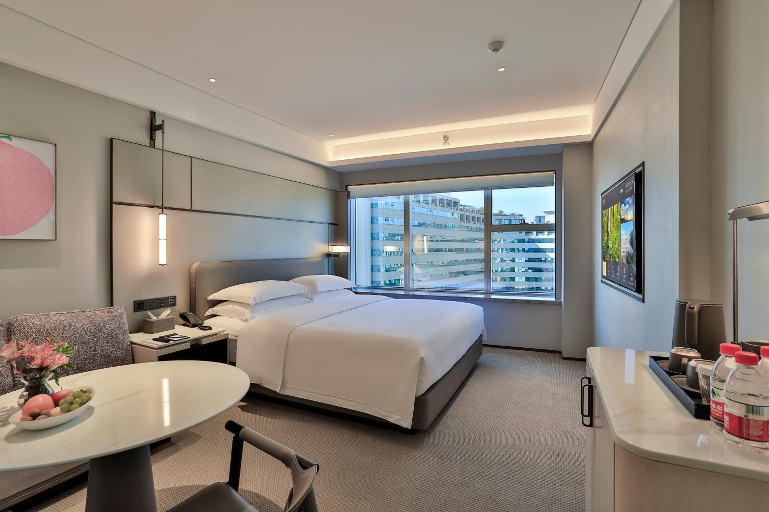 Business Queen Room - Photo 1