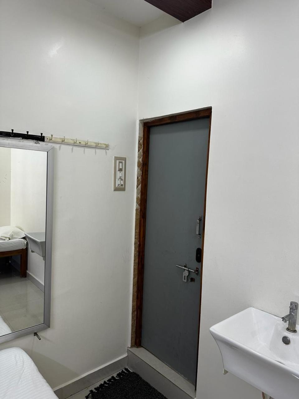 Economy Double Room photo 2