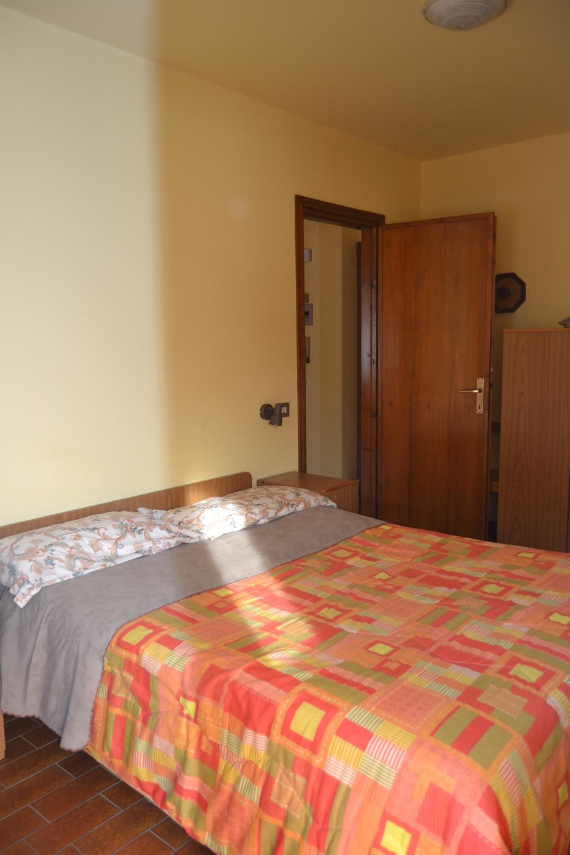 One-Bedroom Apartment (4 Adults) - Photo 4