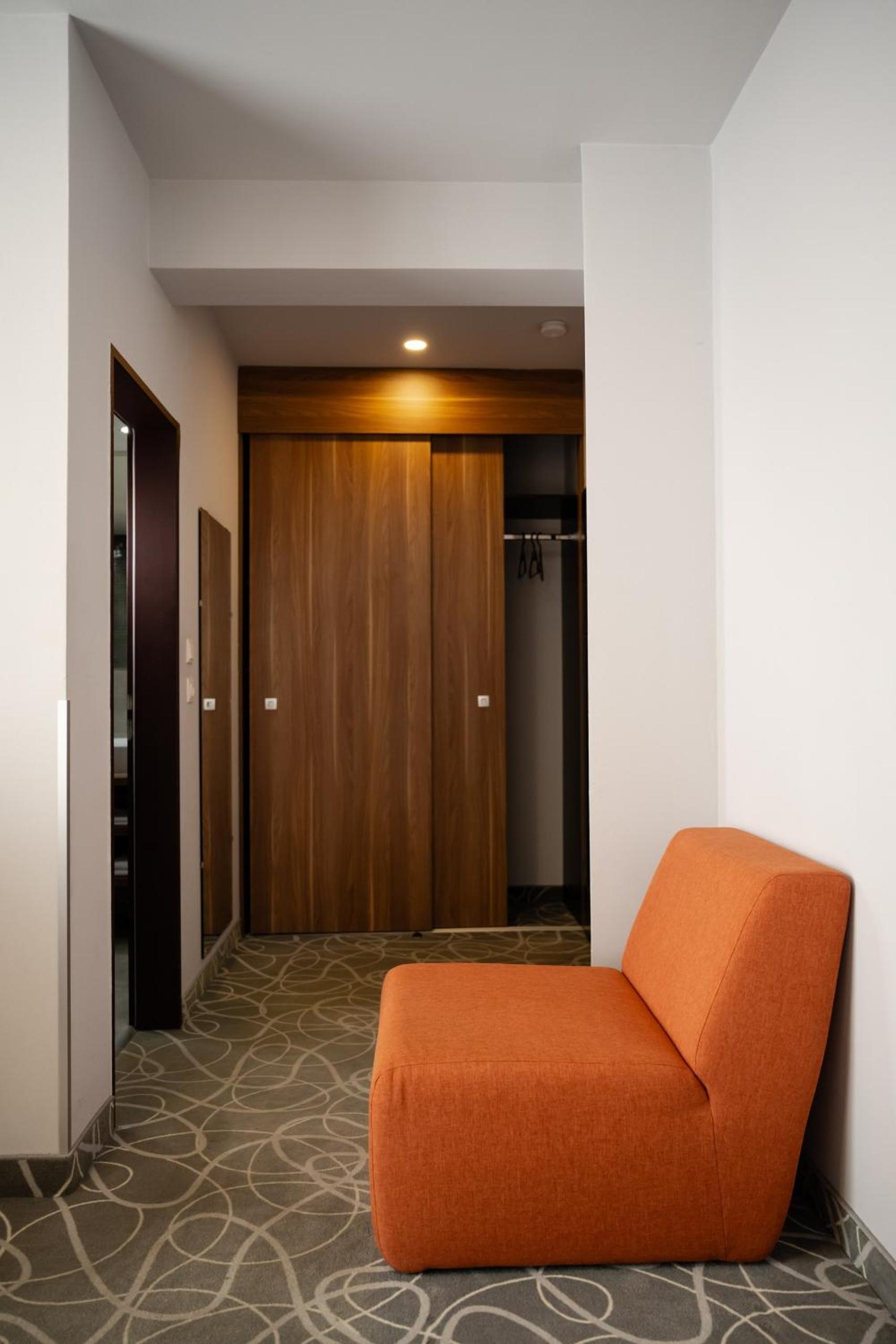 Suite photo 1