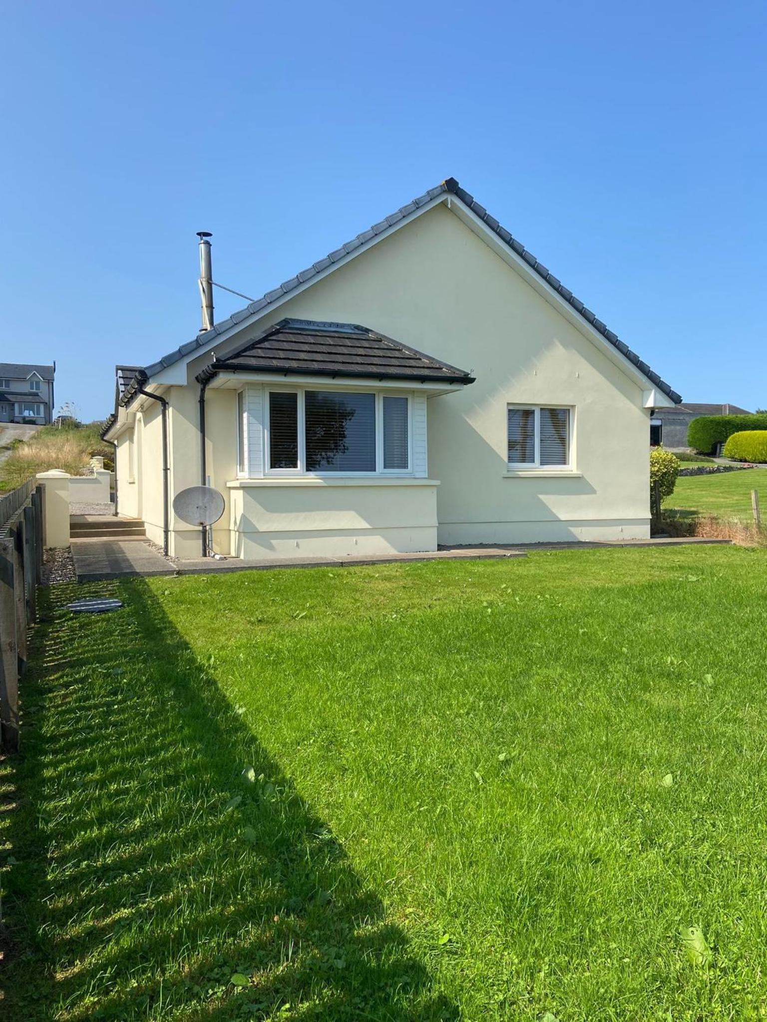 Two-Bedroom House photo 2