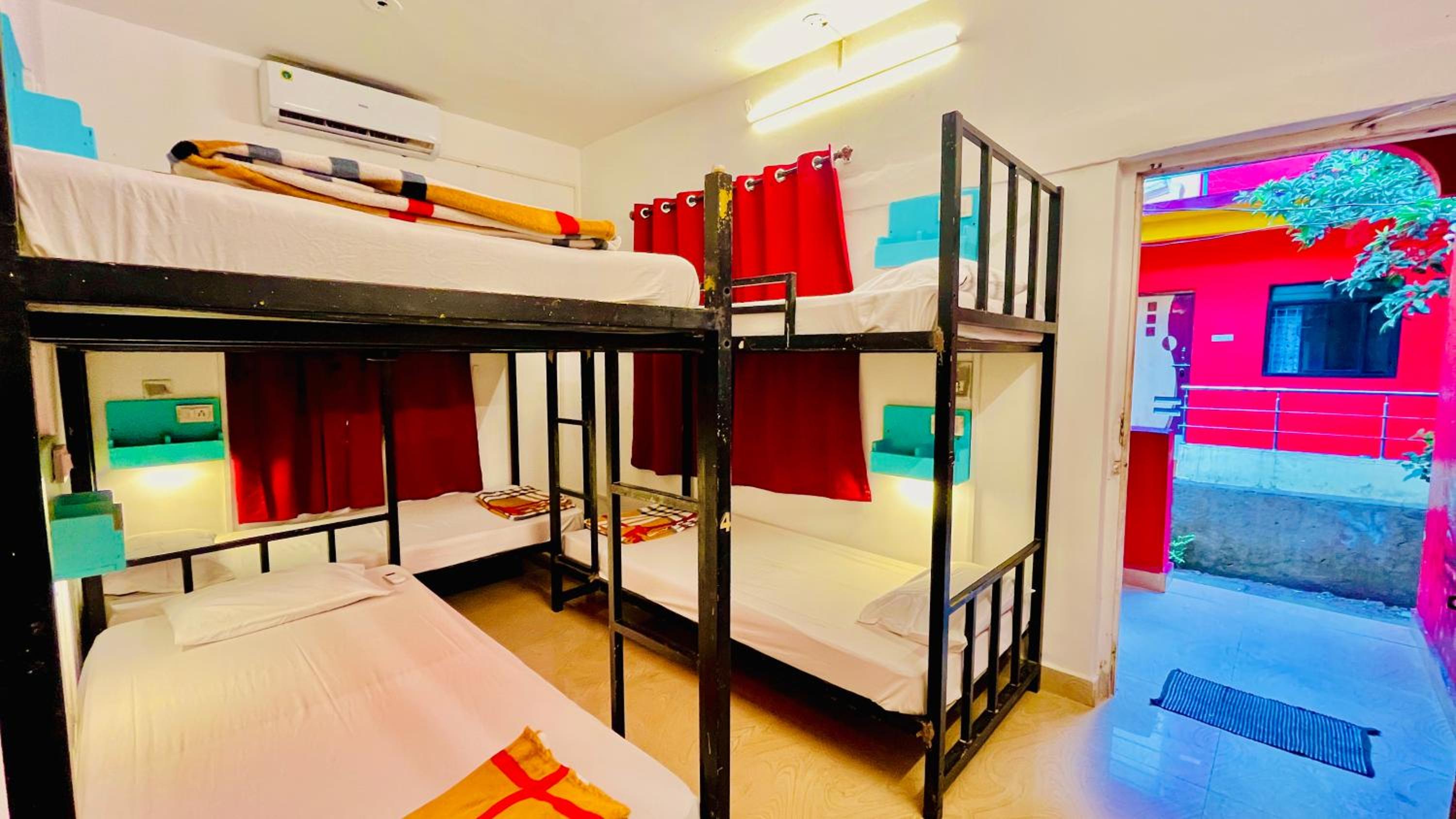 Bunk Bed in Mixed Dormitory Room photo 3