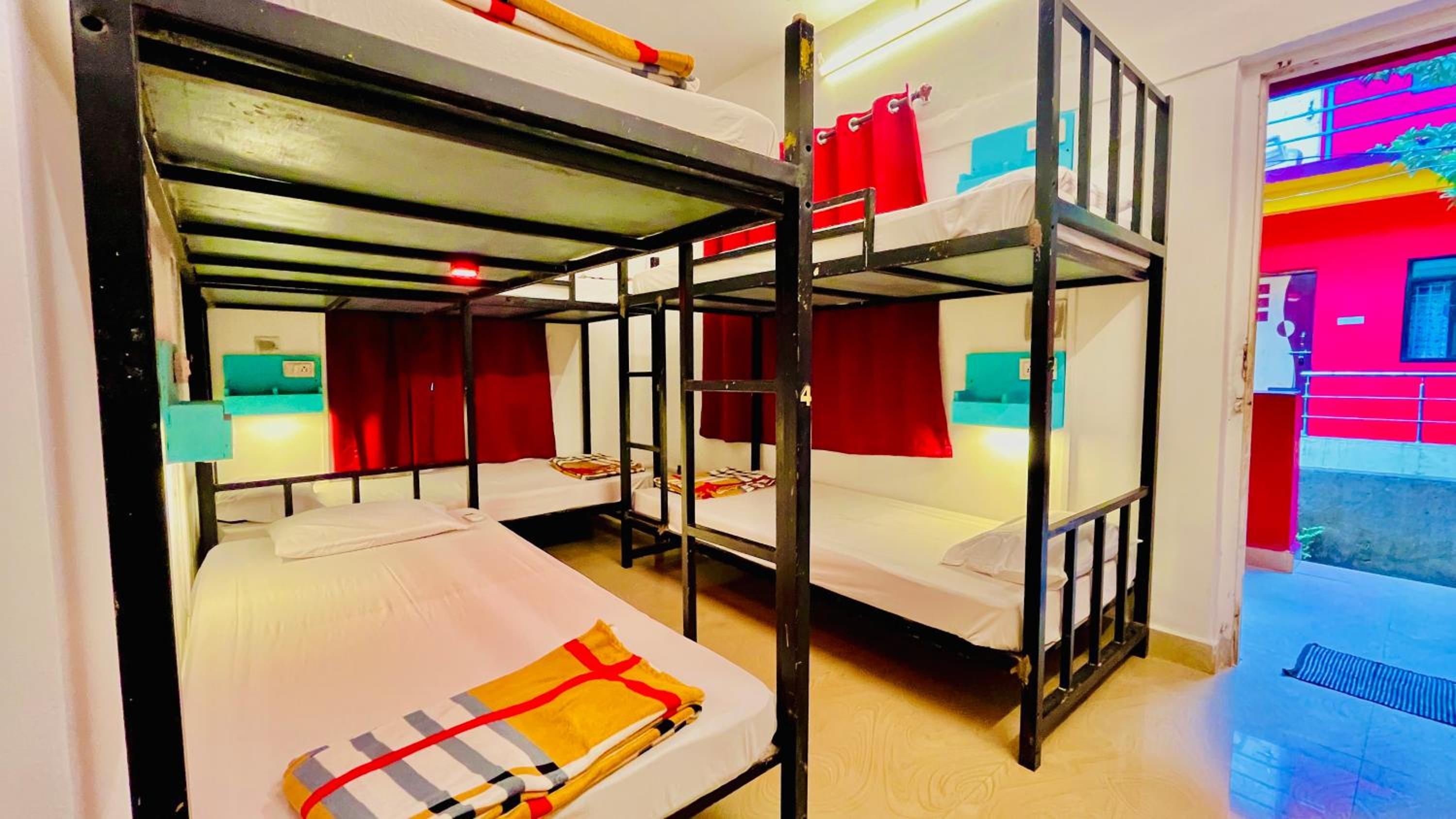 Bunk Bed in Mixed Dormitory Room photo 2