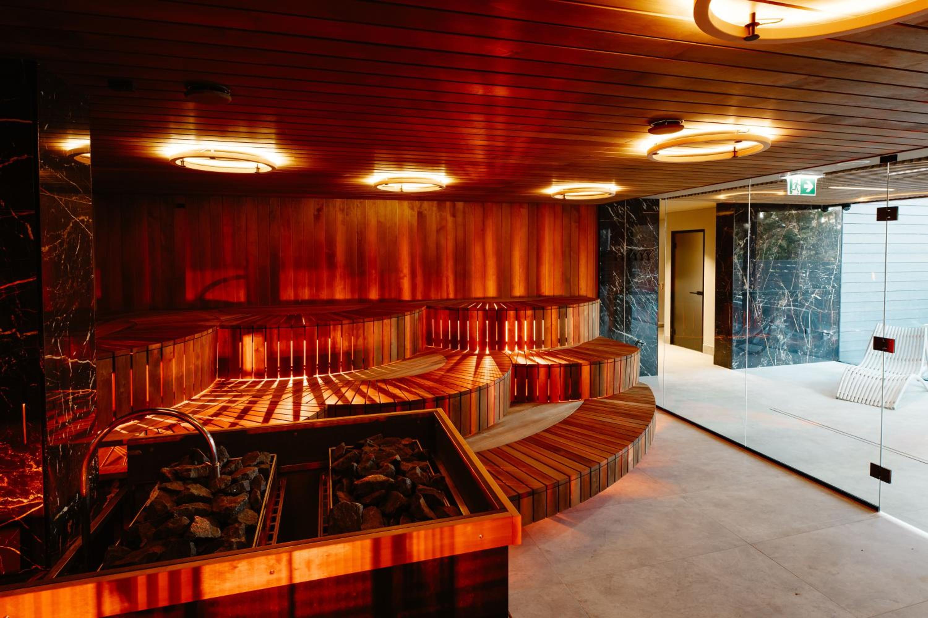 Double or Twin Room with Spa Access - Photo 6