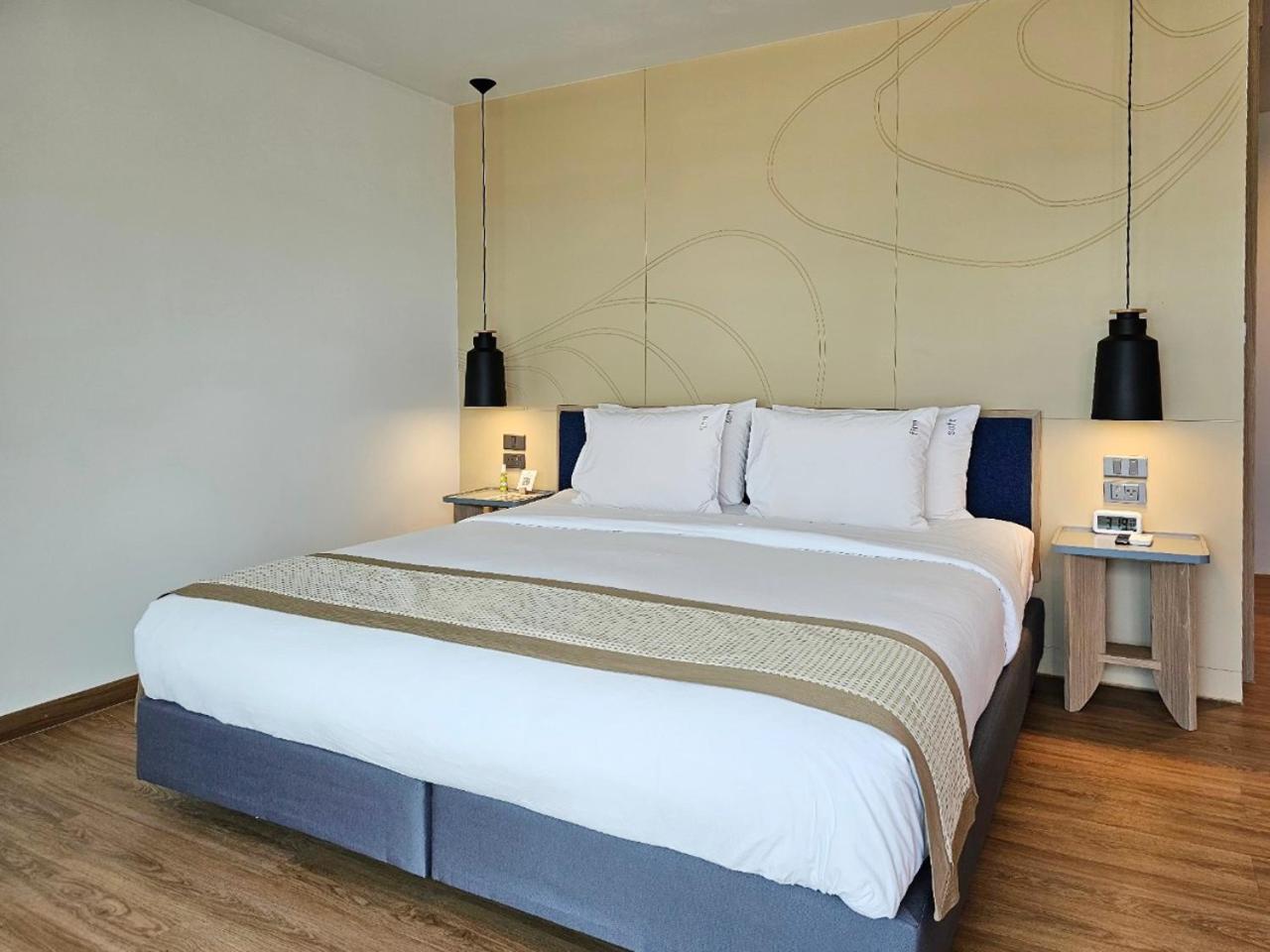 Beachfront Premier Room - Photo 3