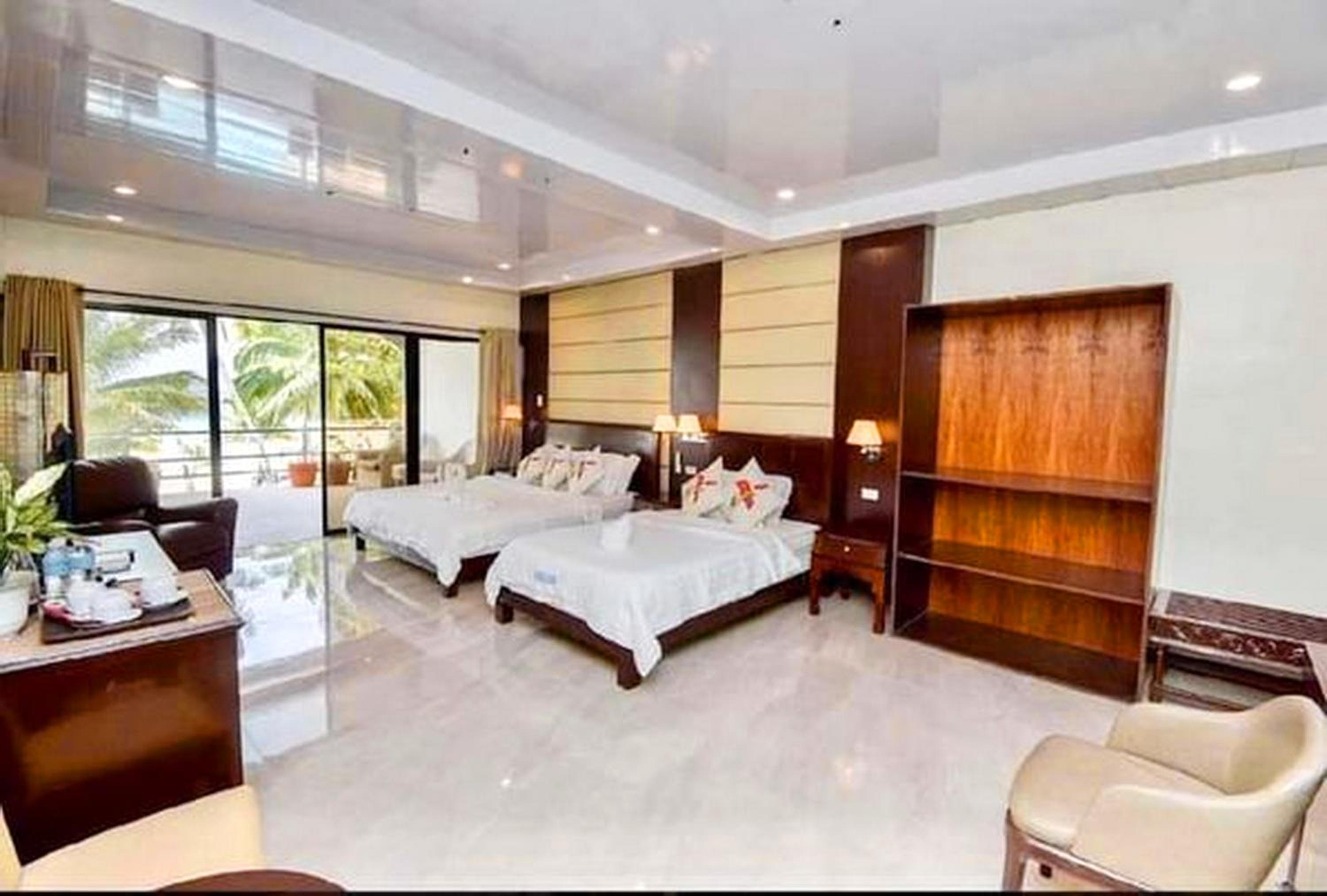 Suite - Photo 5