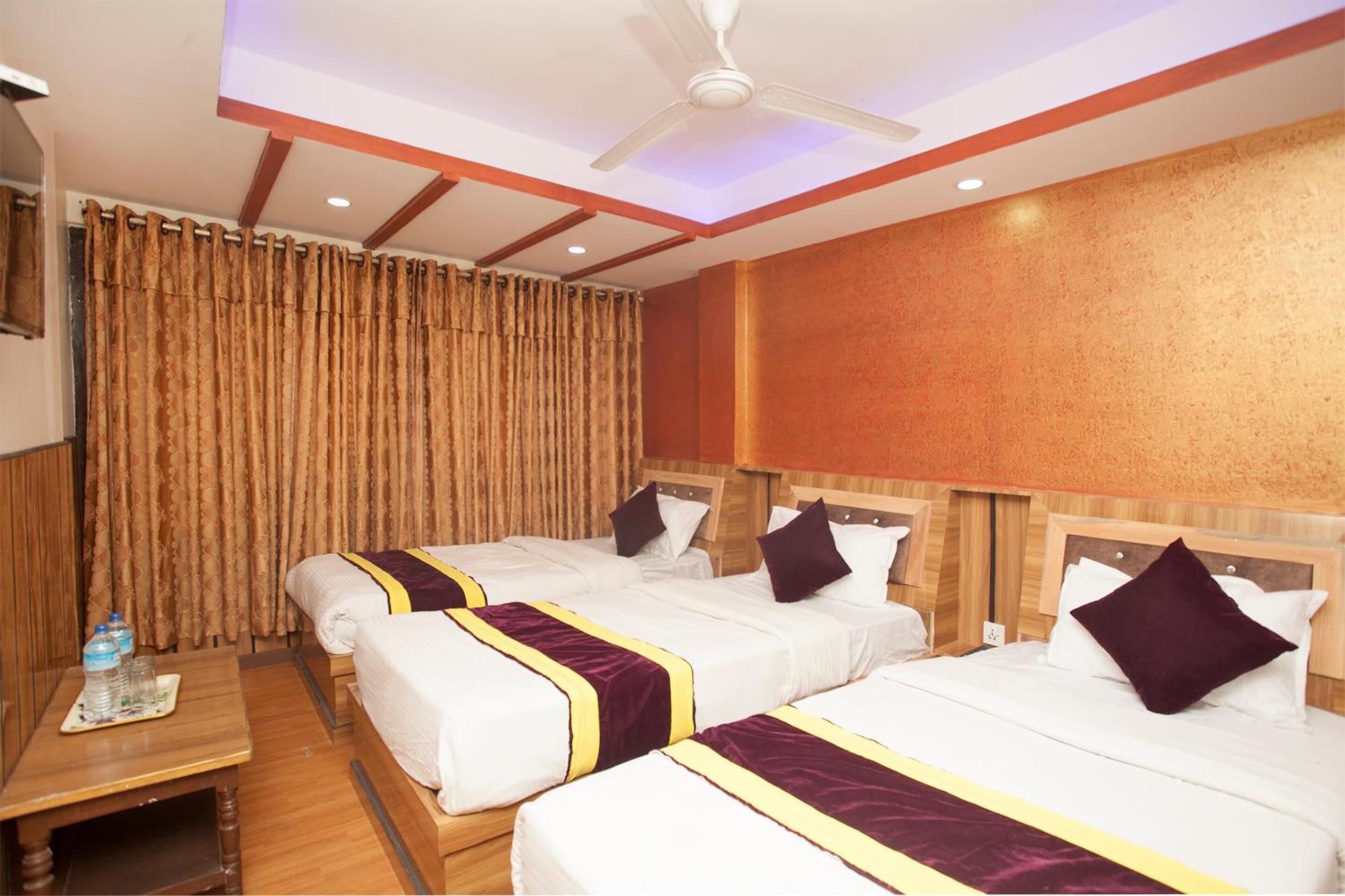 Classic Triple Room