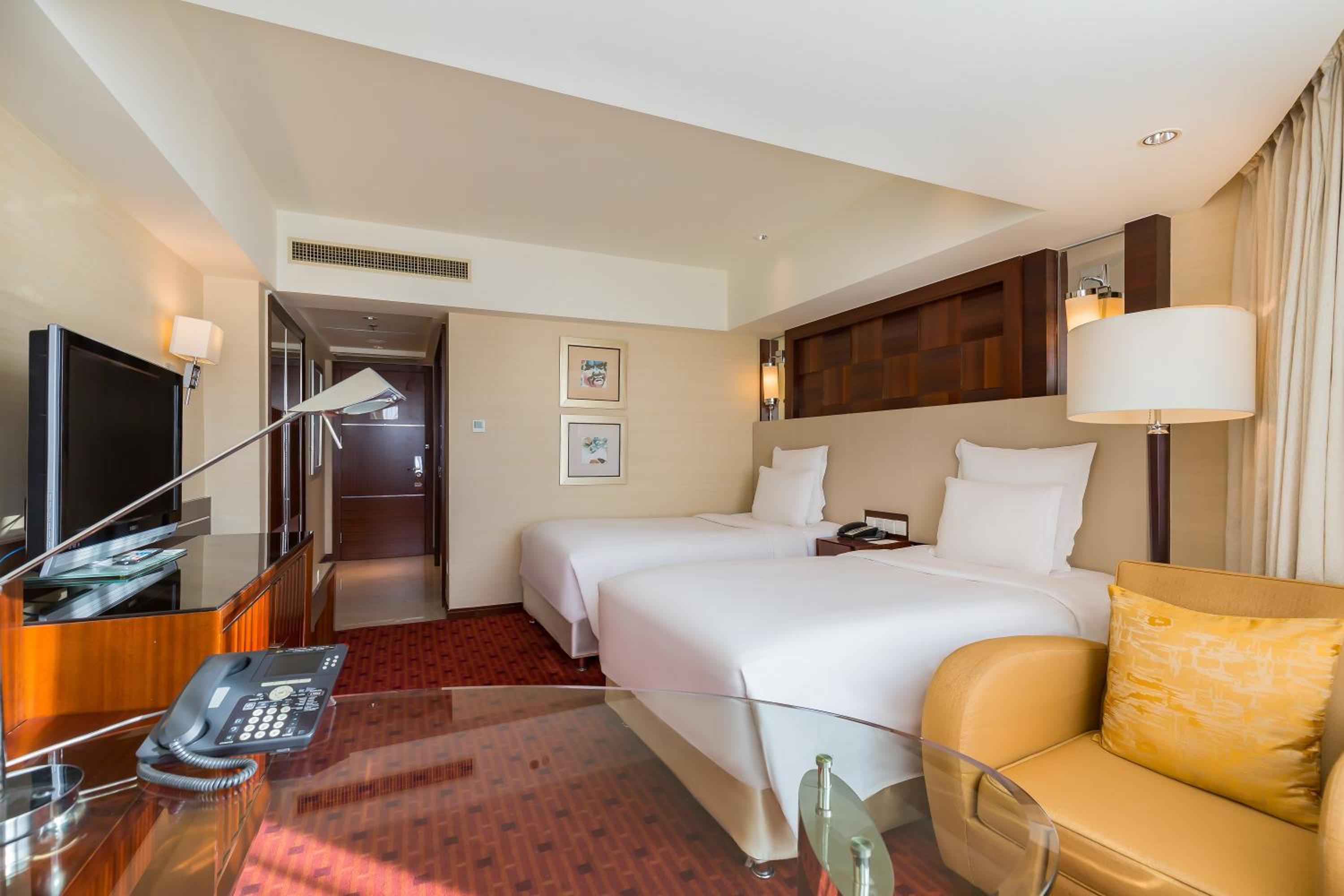 Limited Time Offer - Superior Twin Room - Photo 2