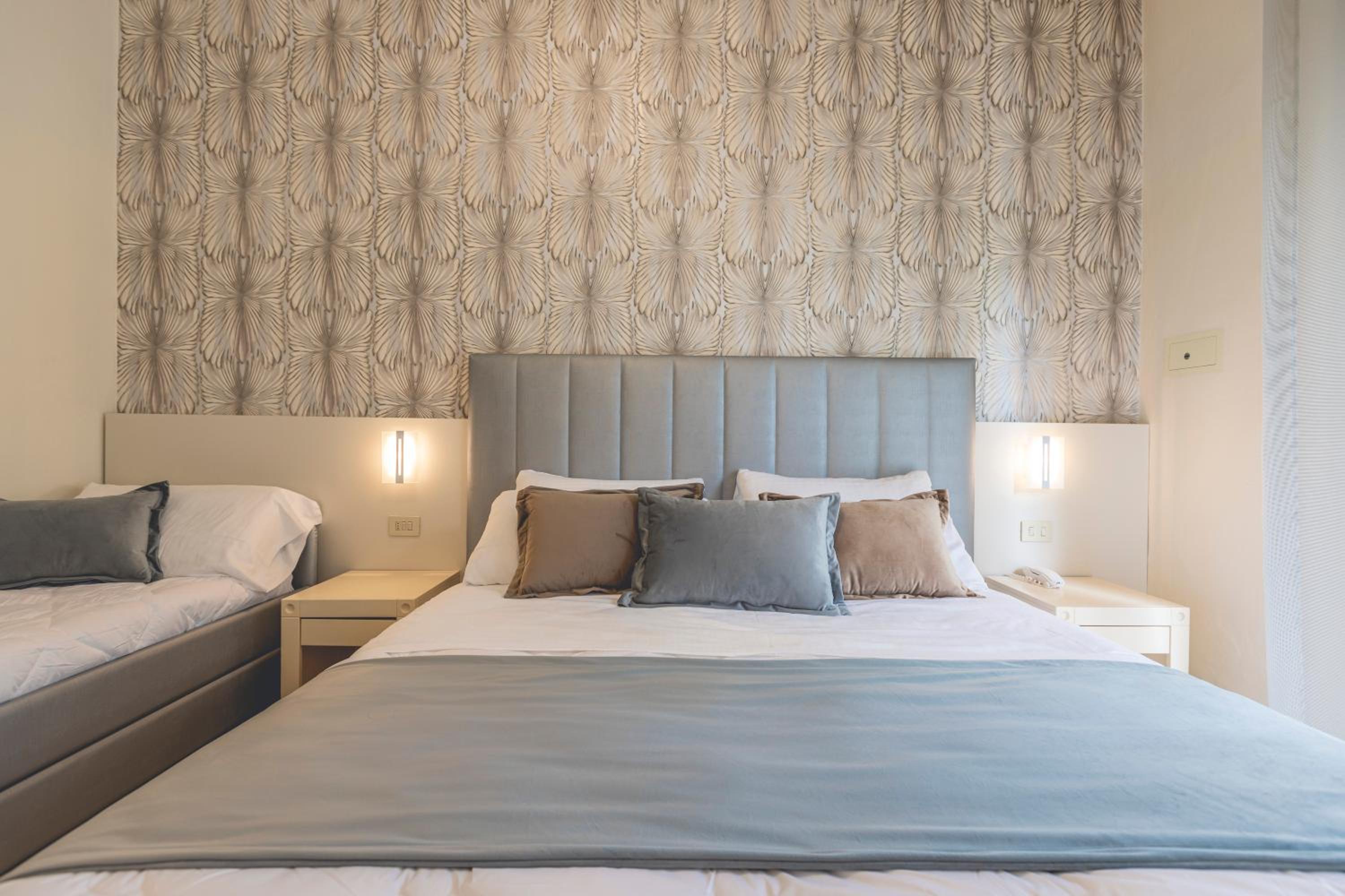 Deluxe Triple Room photo 3