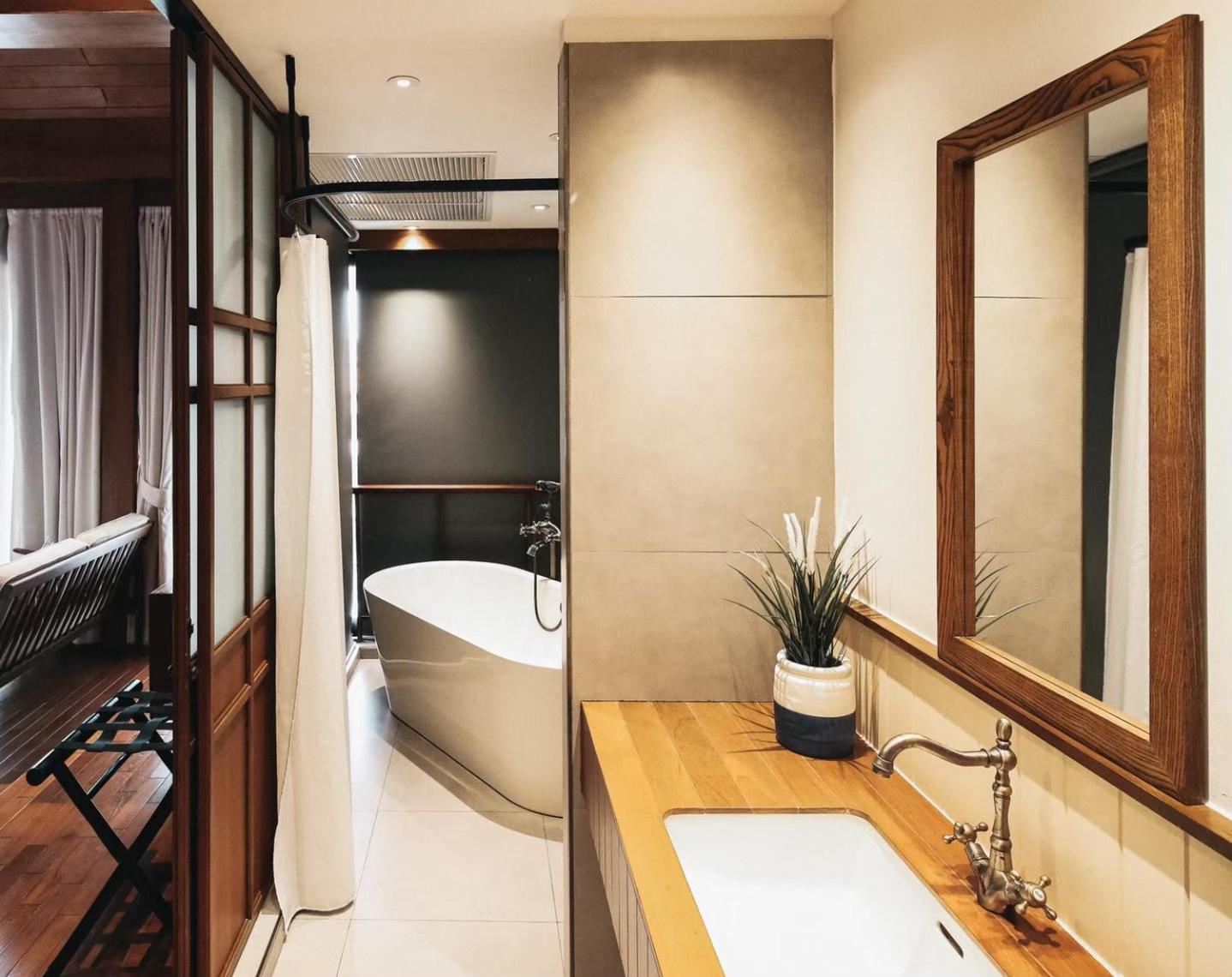 Suite with River Front and Canal View photo 3