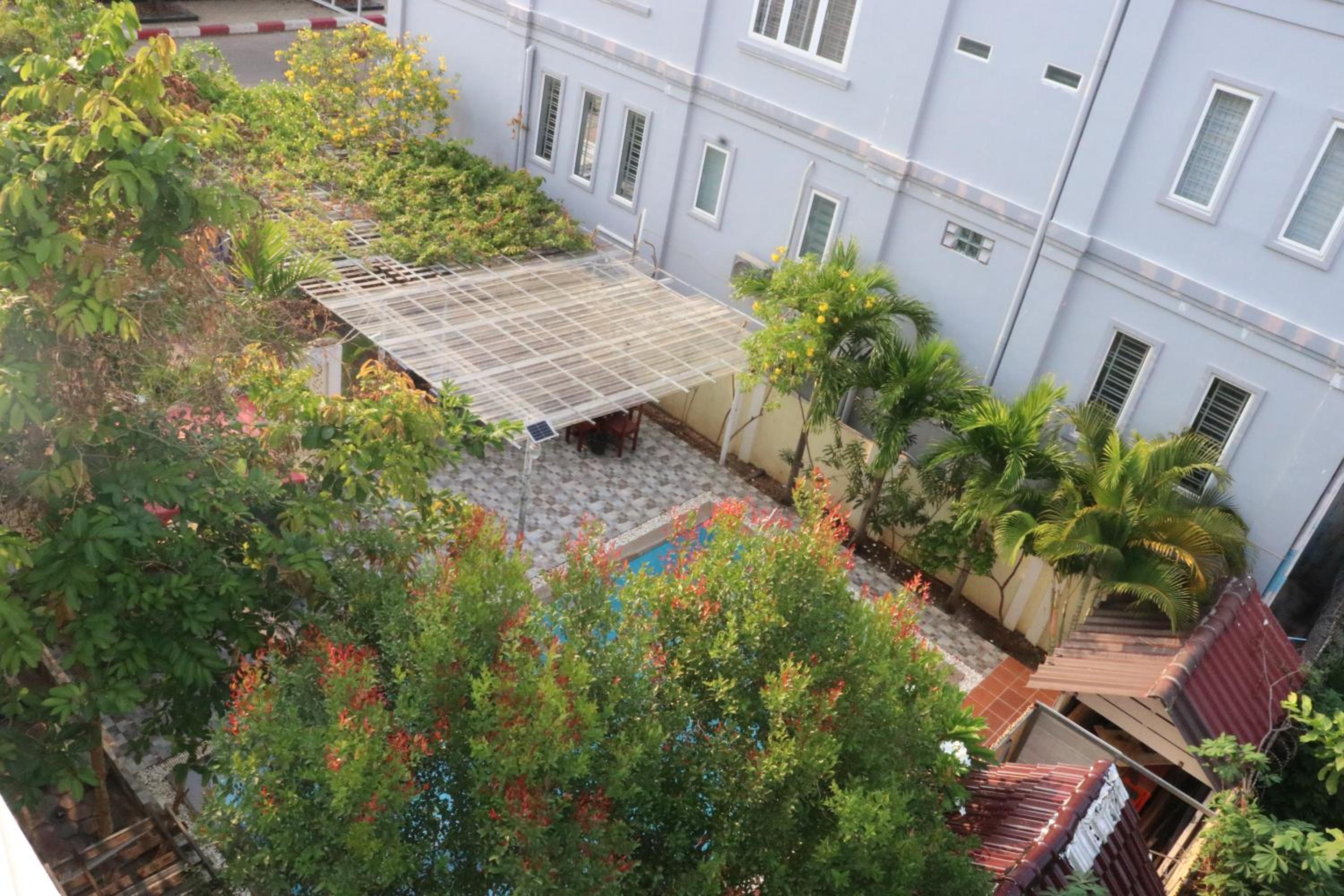 Double Room with AC photo 3