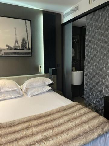 Deluxe Single Room photo 3