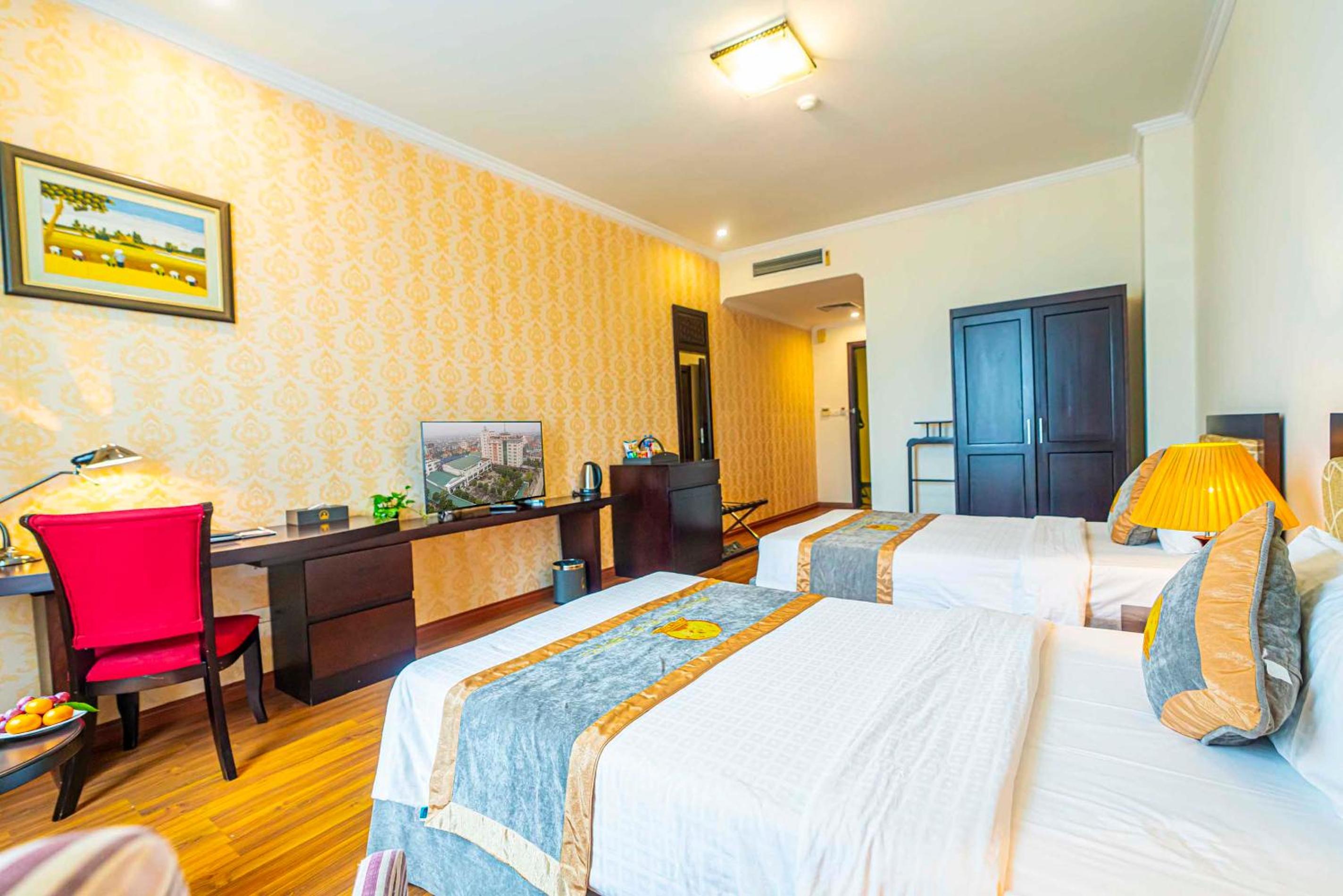 Superior Double or Twin Room - Photo 9