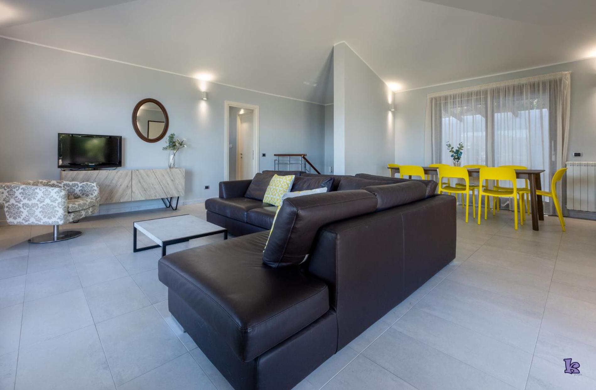 Four-Bedroom House photo 1