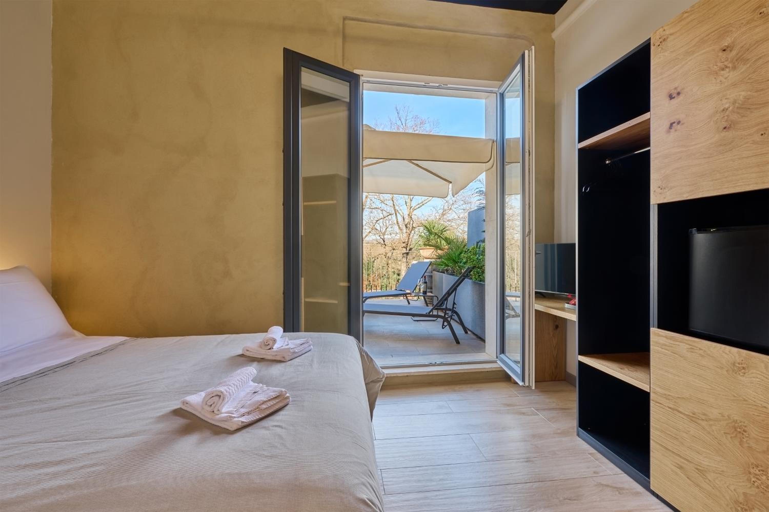 Double Room with Terrace