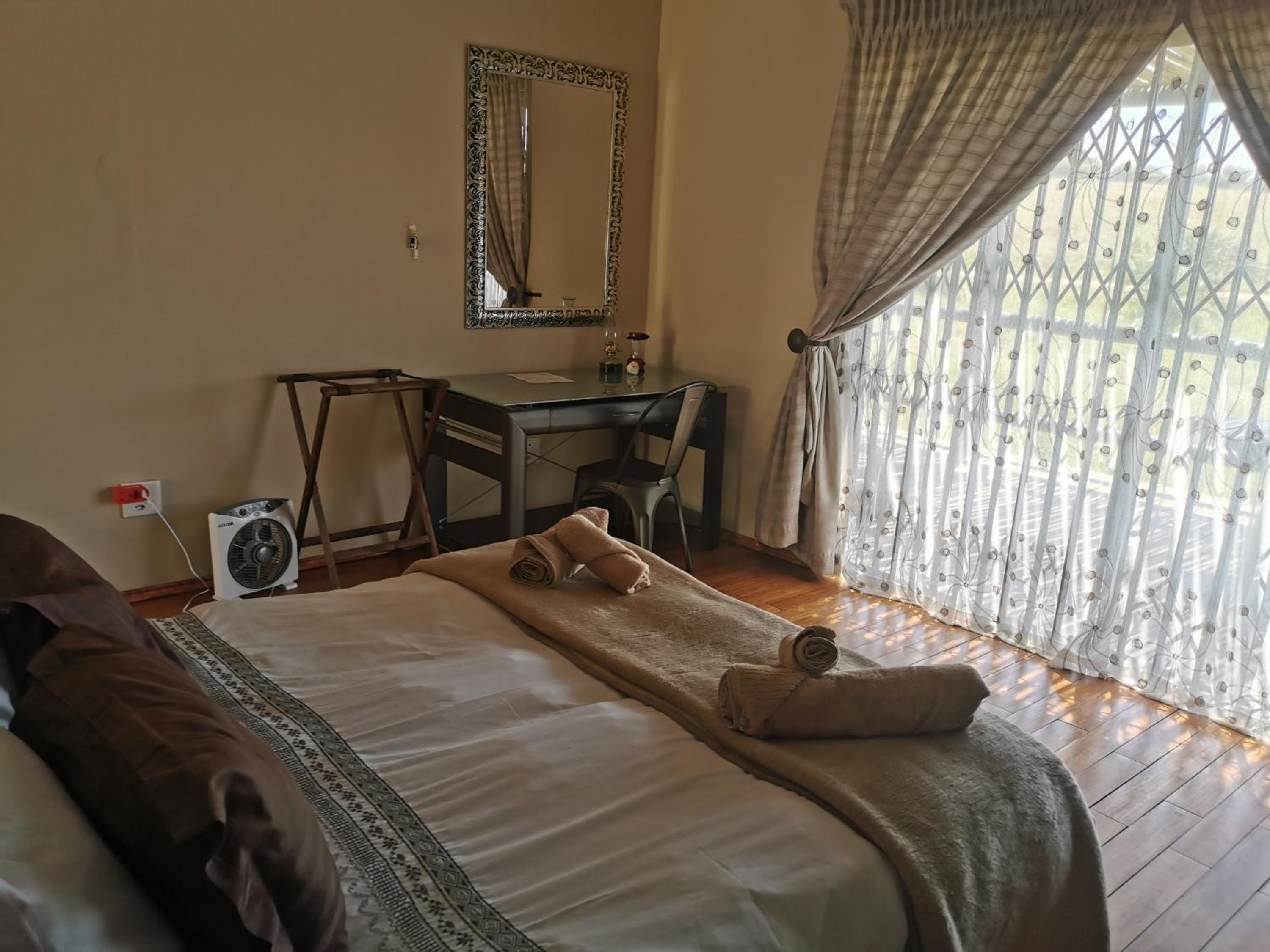 Queen Room With Balcony photo 3