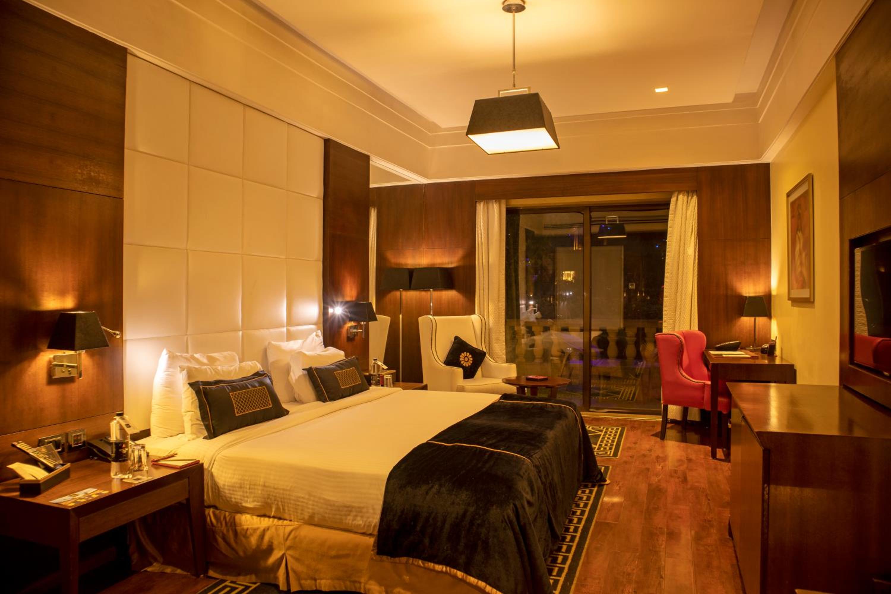 Della Adventure Resort King Bed  - Photo 2