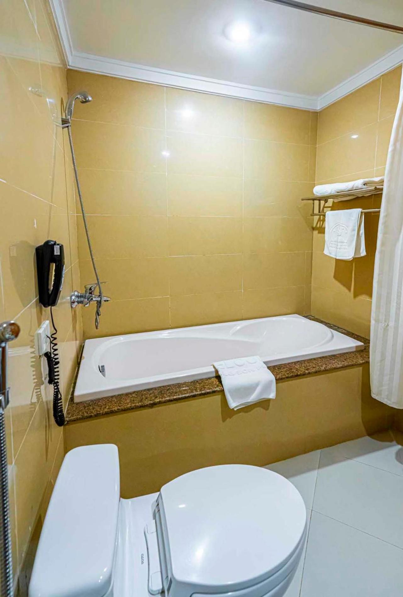 Deluxe Twin Room - Photo 8