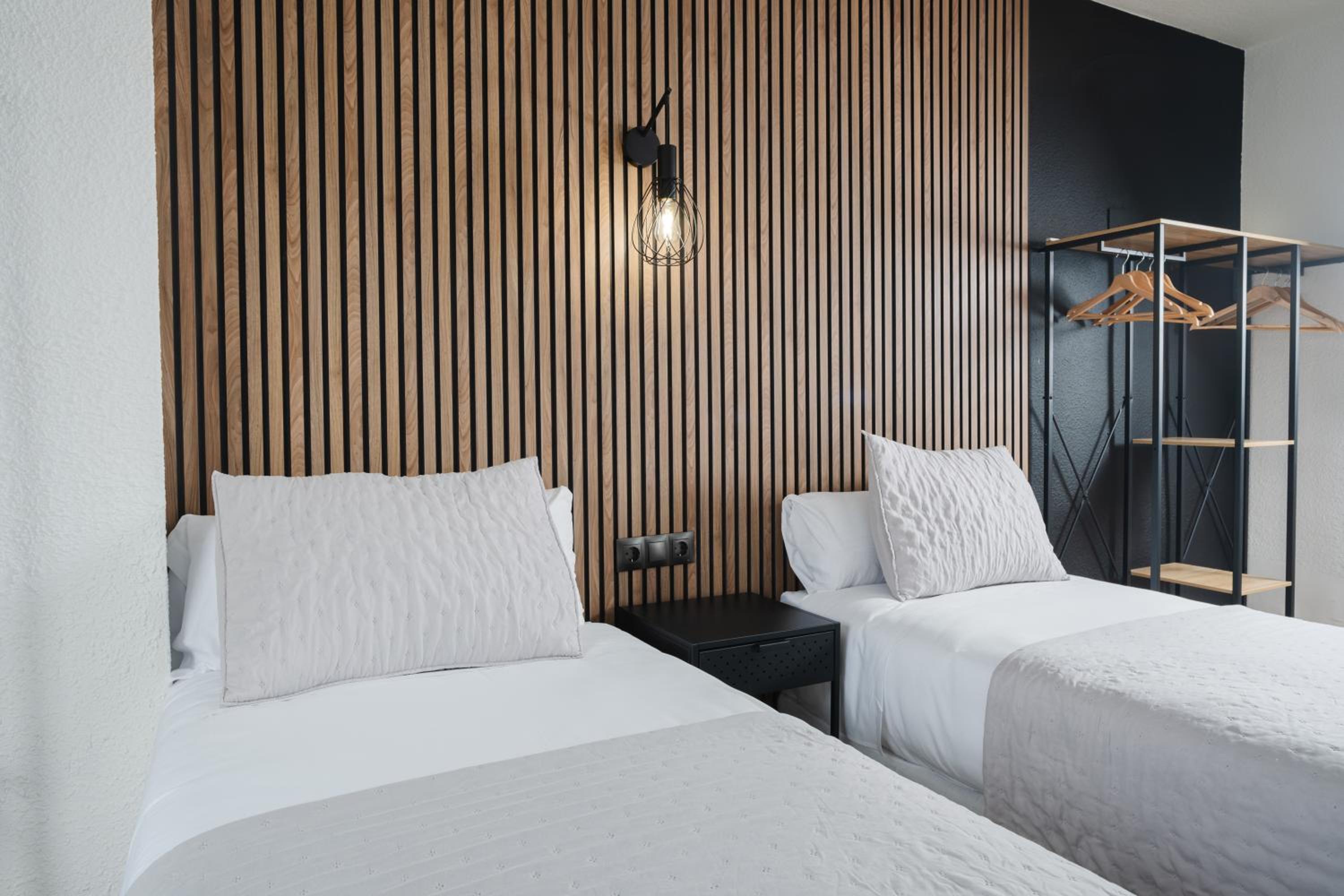 Superior Twin Room - Photo 5