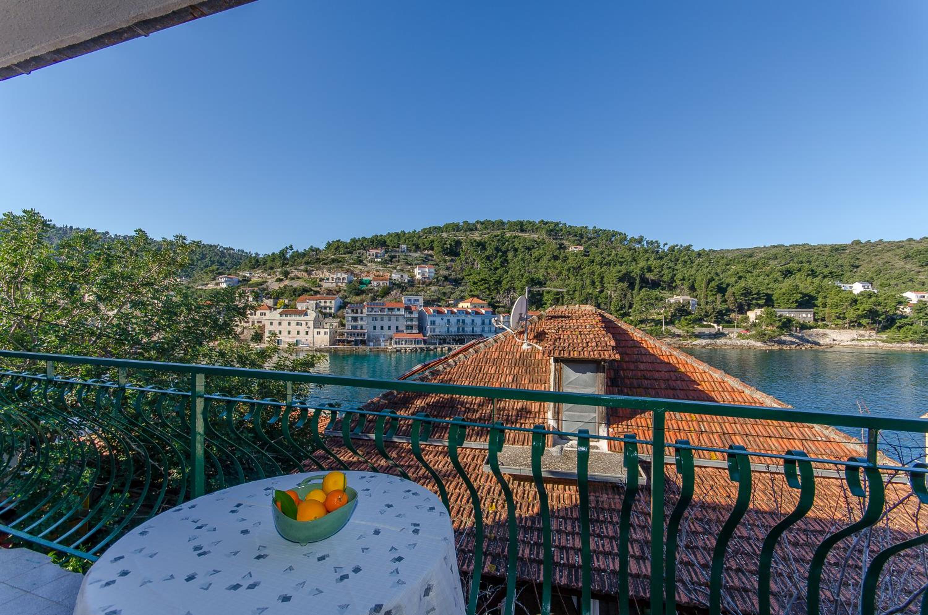Apartment with Sea View photo 3