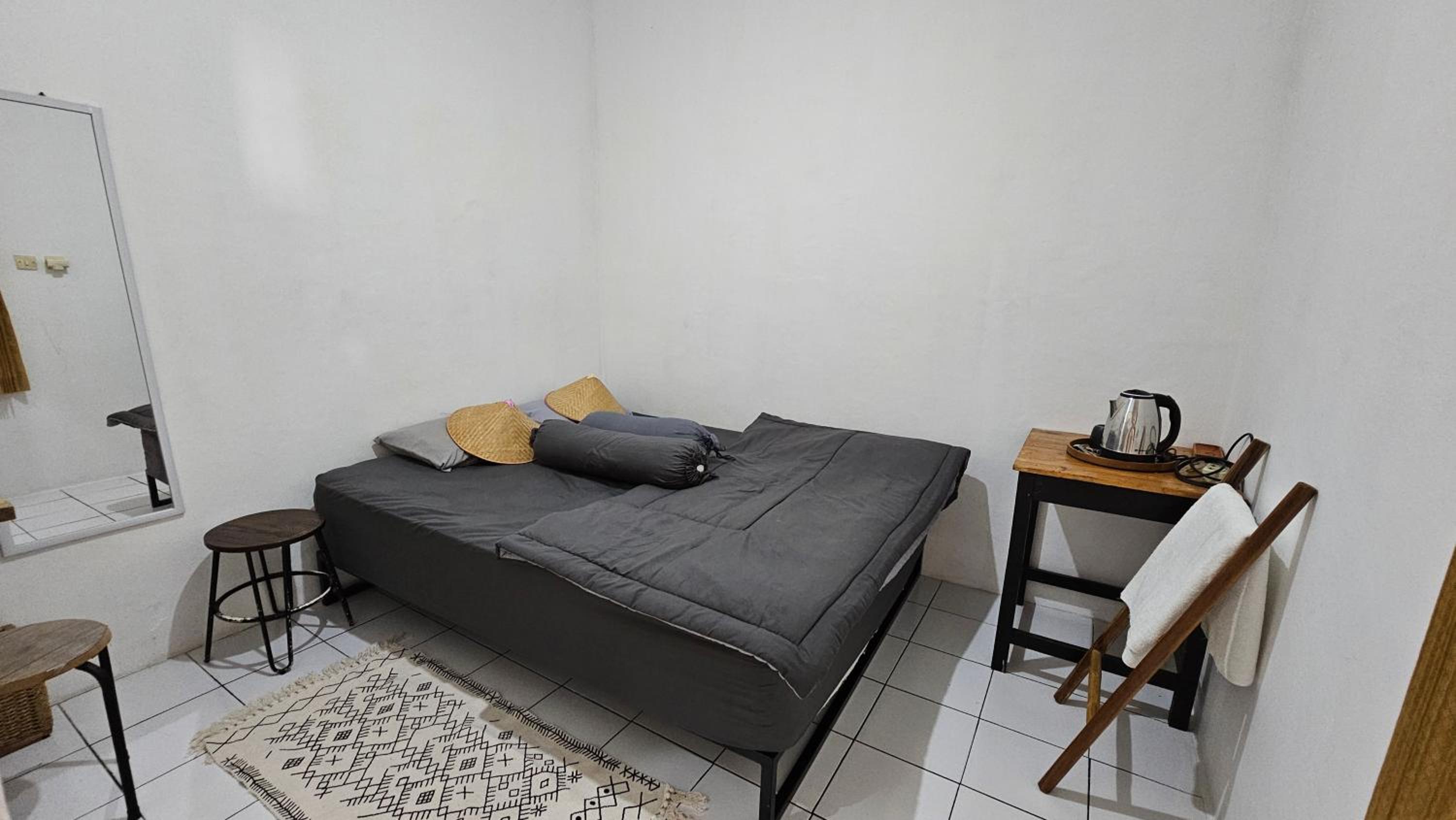 Double Room - Photo 11