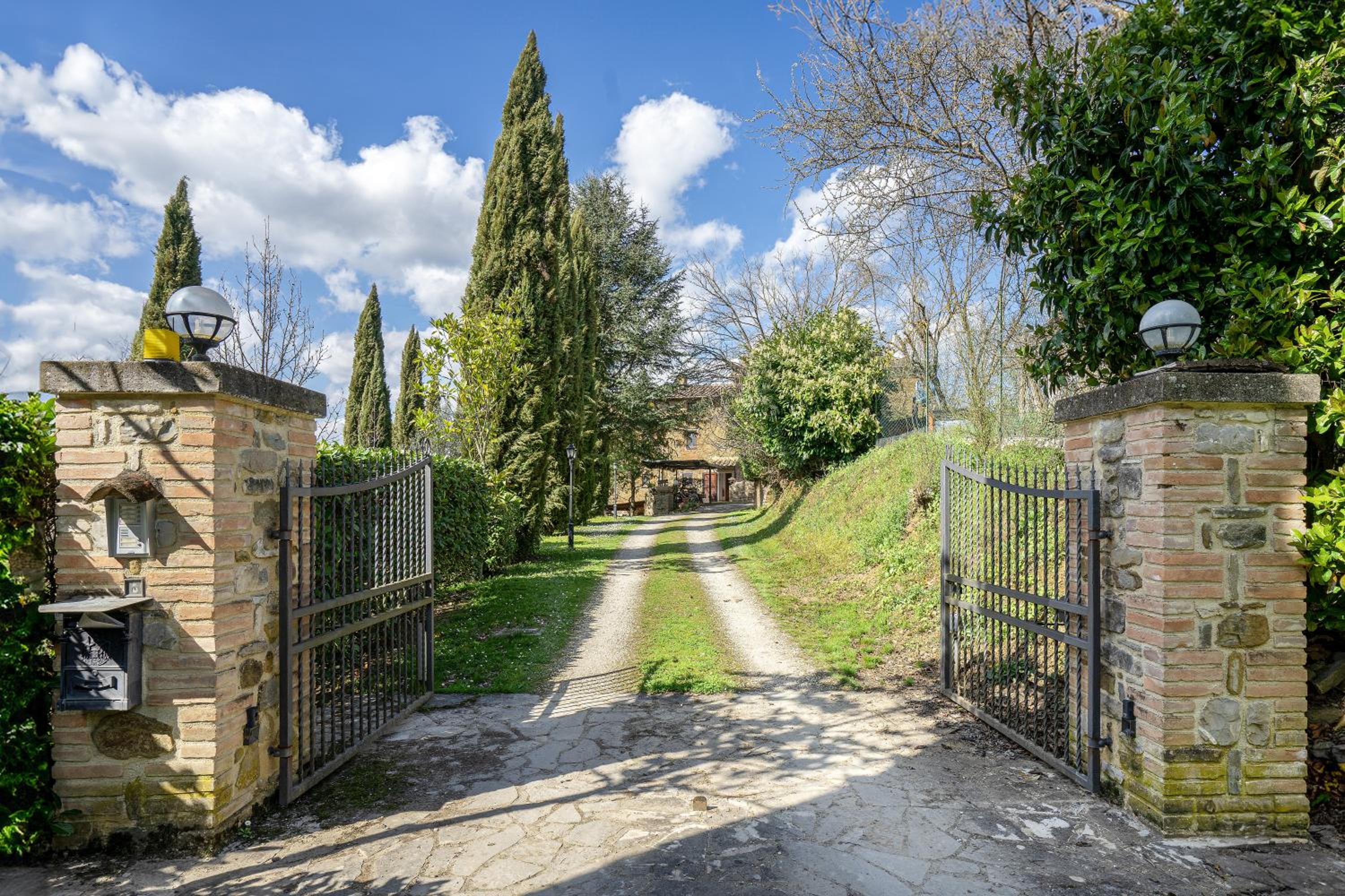 Three-Bedroom Superior Apartment photo 2