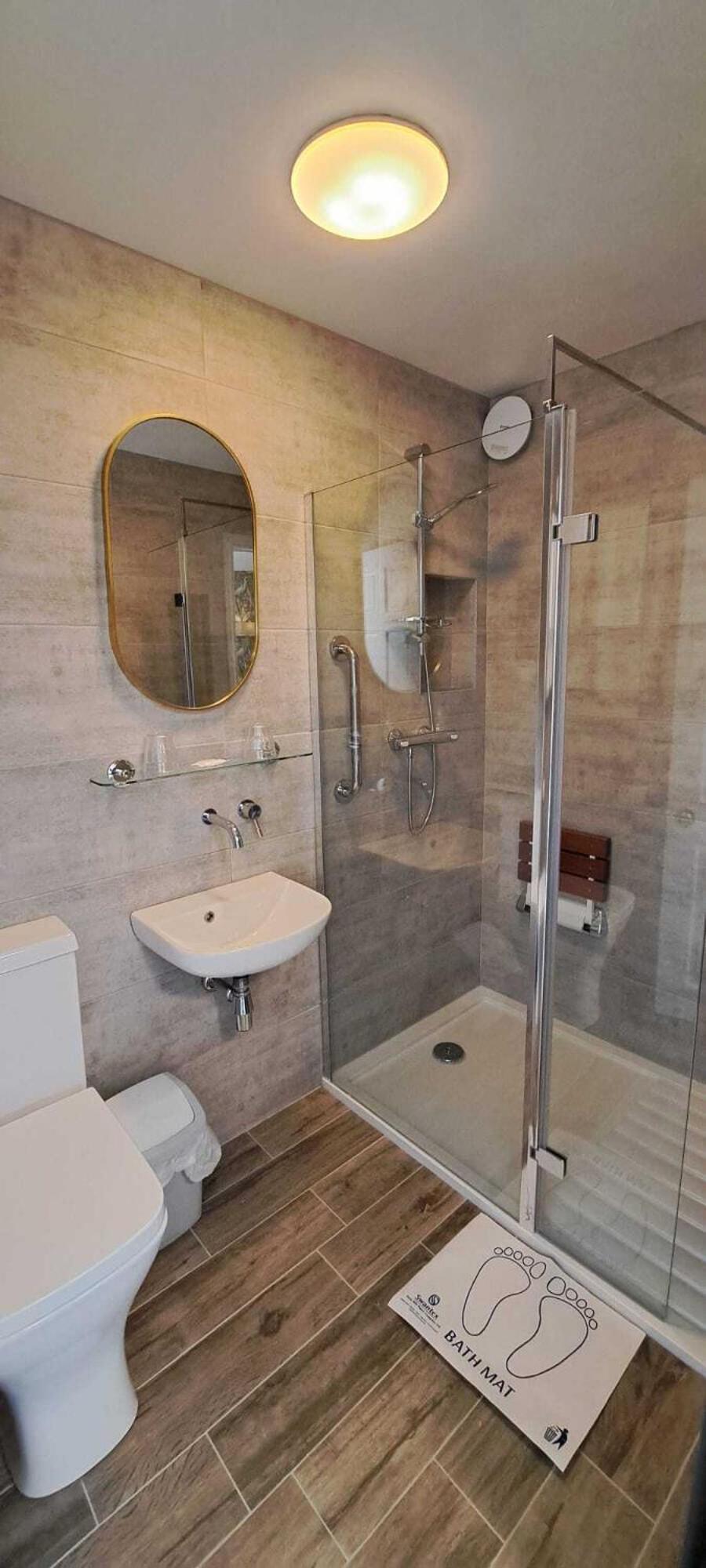 Double Room - Photo 2