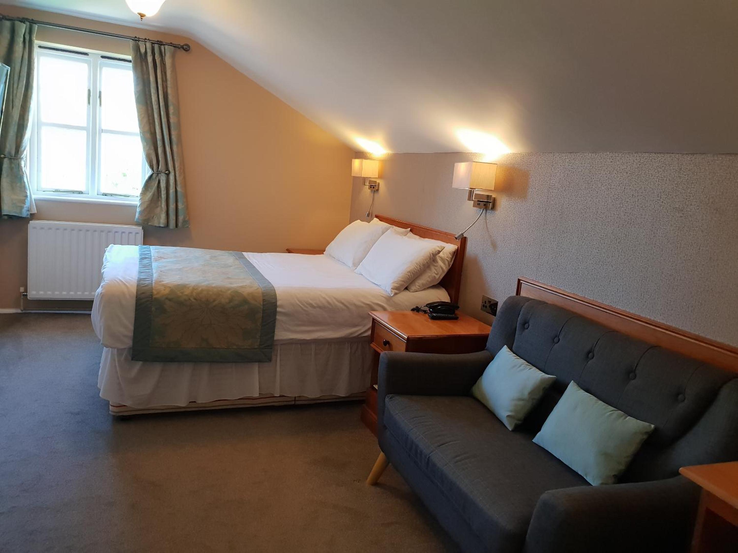 Double Room - Photo 3