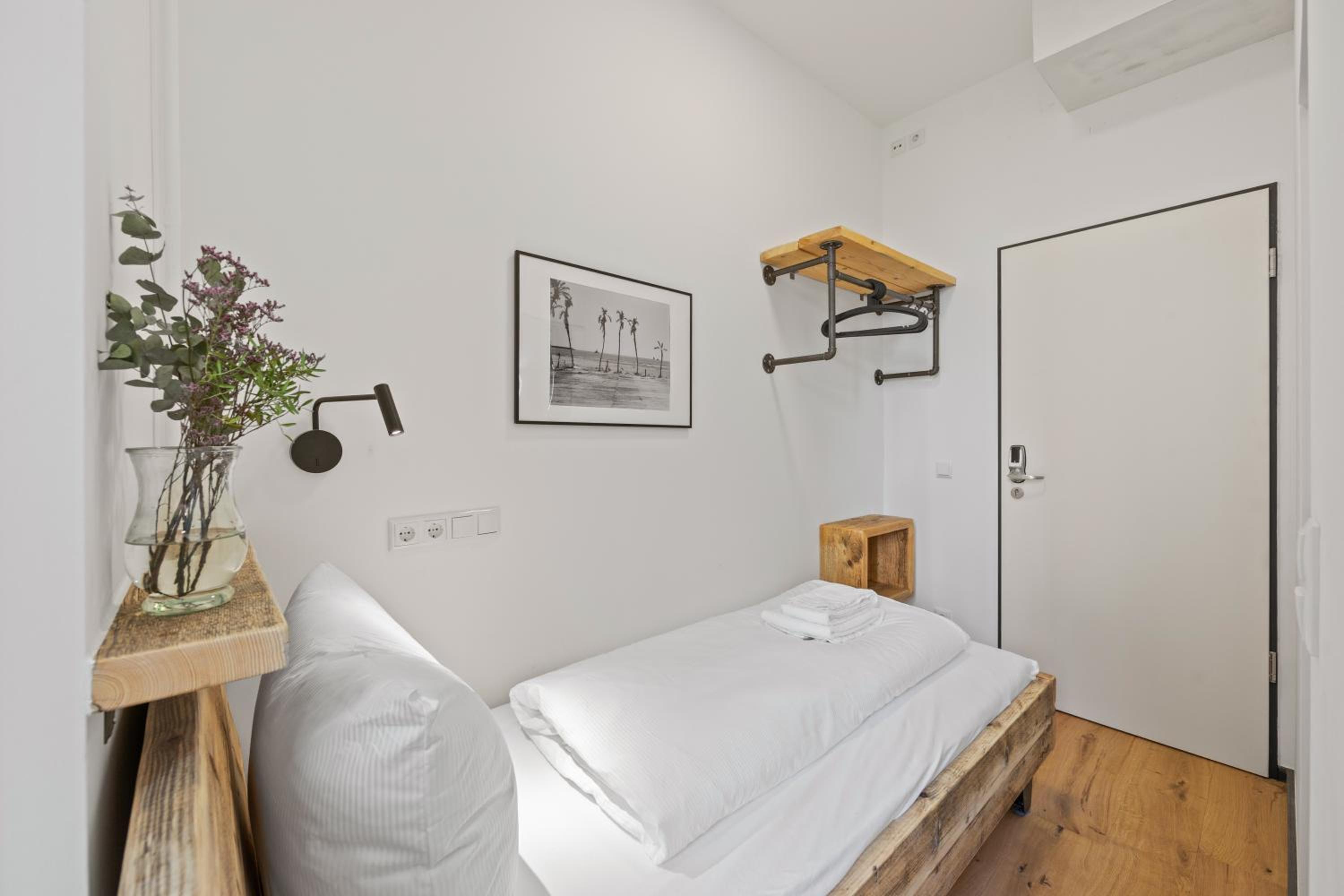 Standard Single Room photo 3