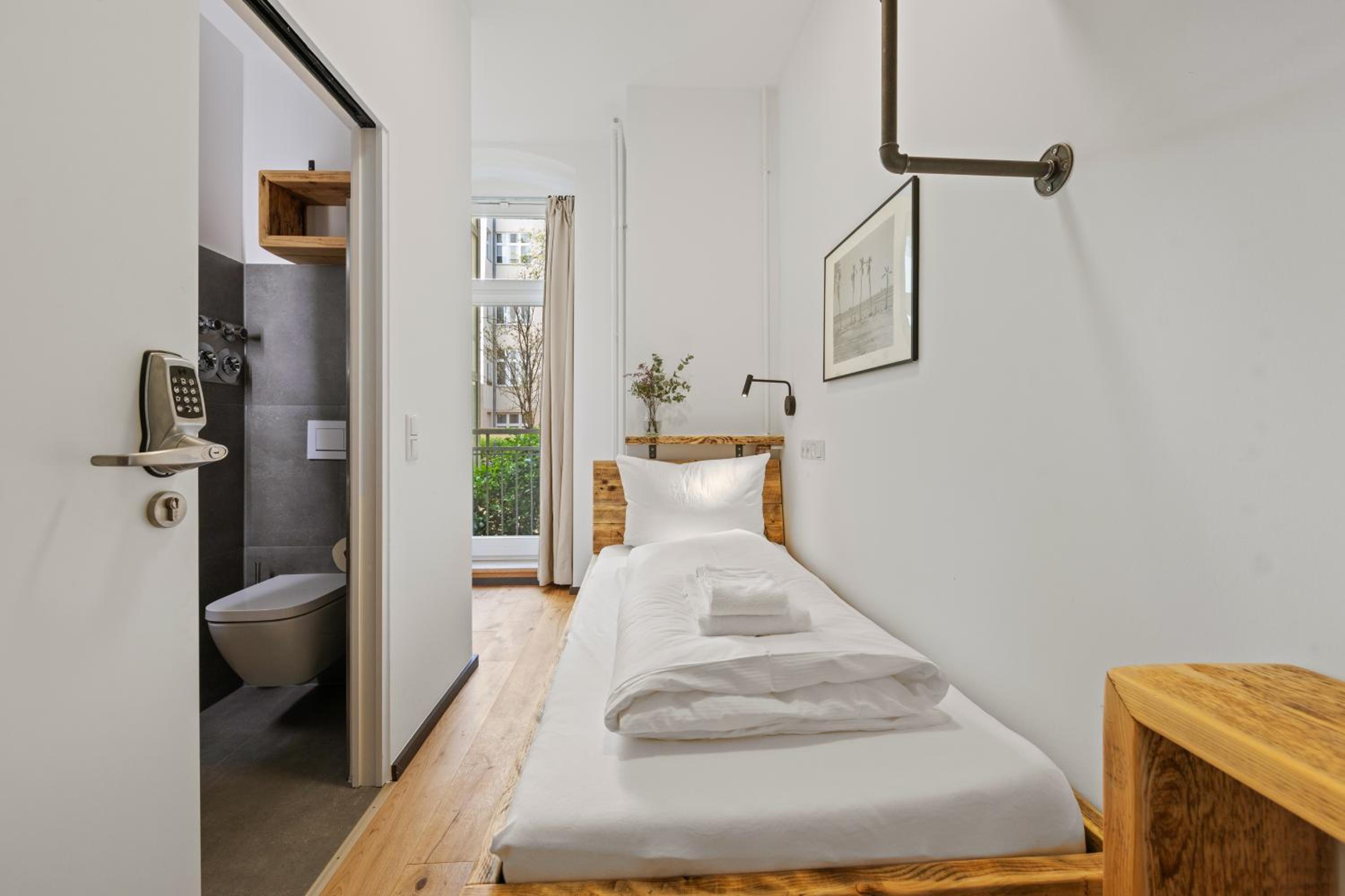 Standard Single Room photo 2