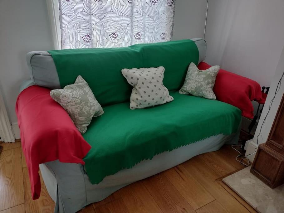 Two-Bedroom House photo 2